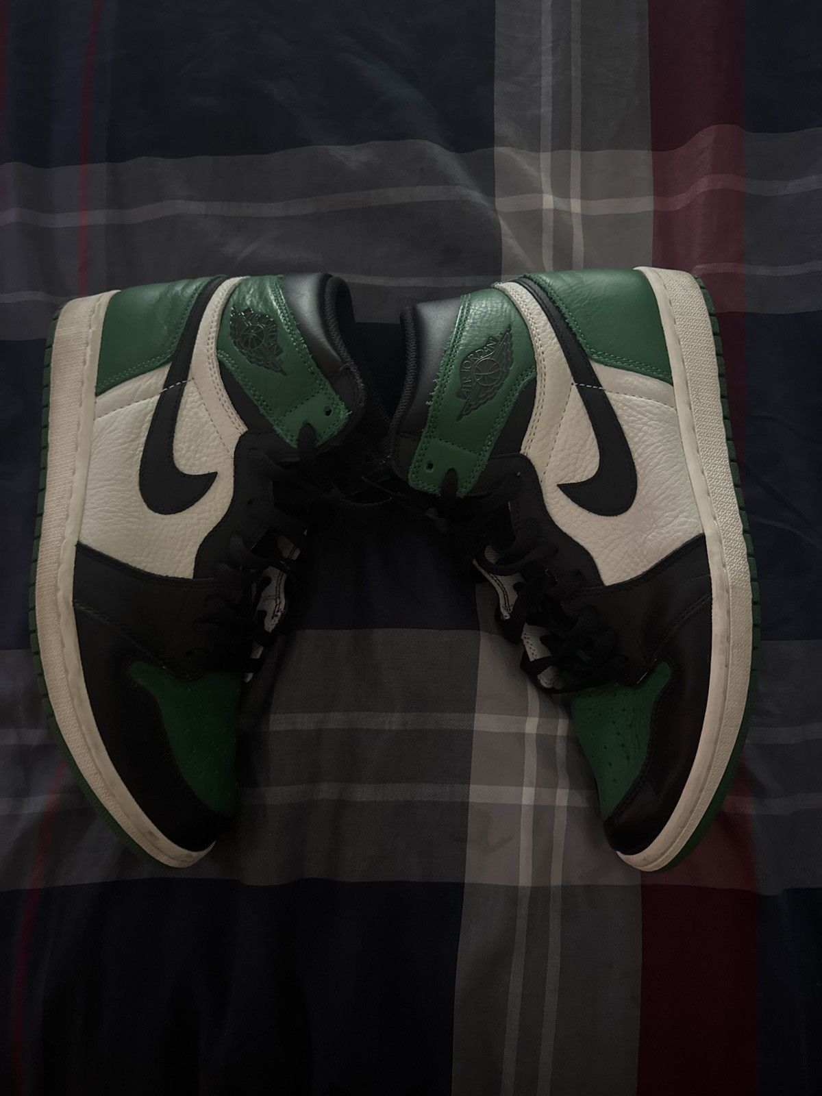 Jordan Brand Jordan 1 pine green Size US 11 / EU 44 - 4 Thumbnail
