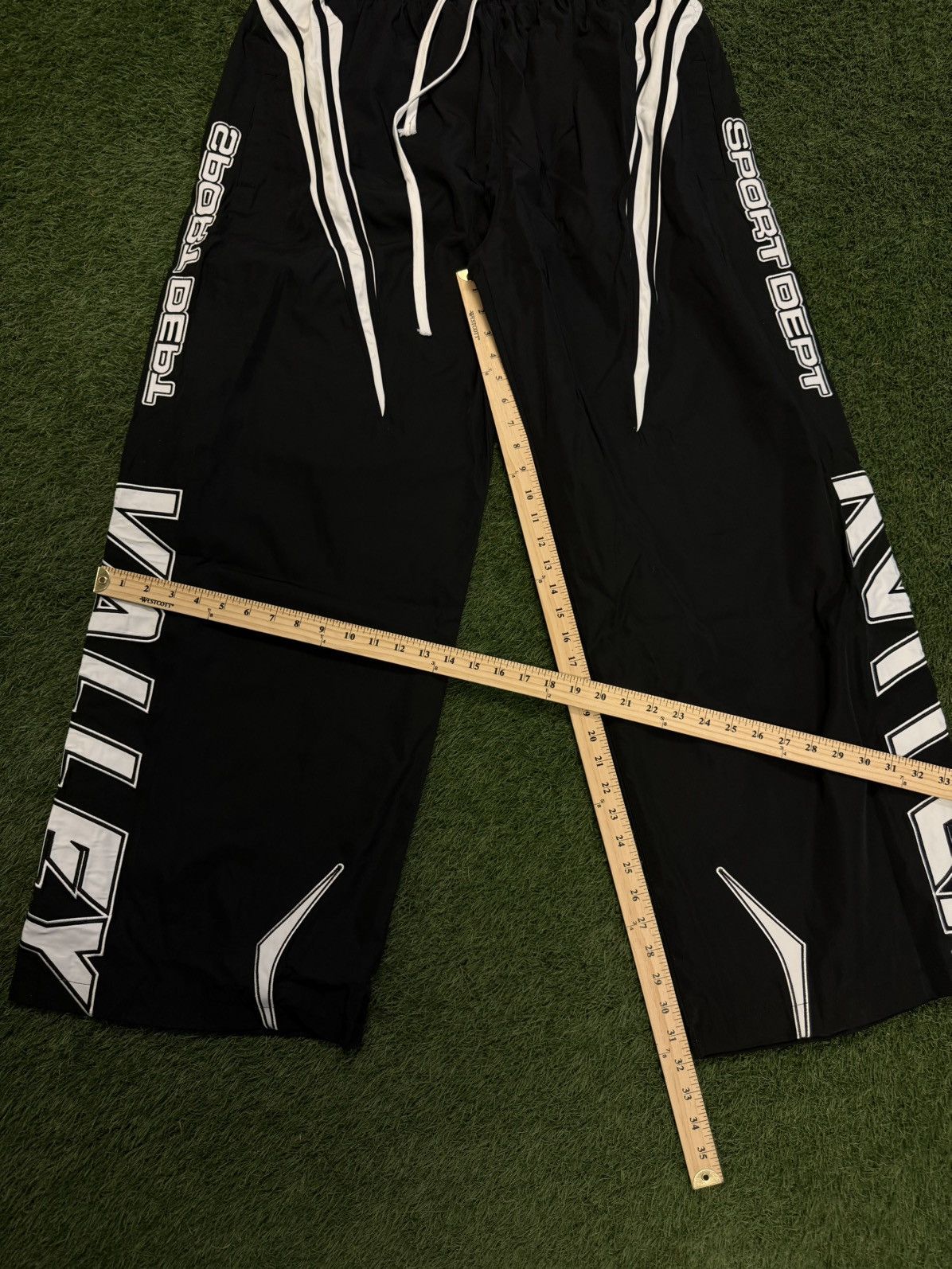 Vale Valley Track Suit Black Pants Size (XXL) Brand New Size US 36 / EU 52 - 10 Thumbnail