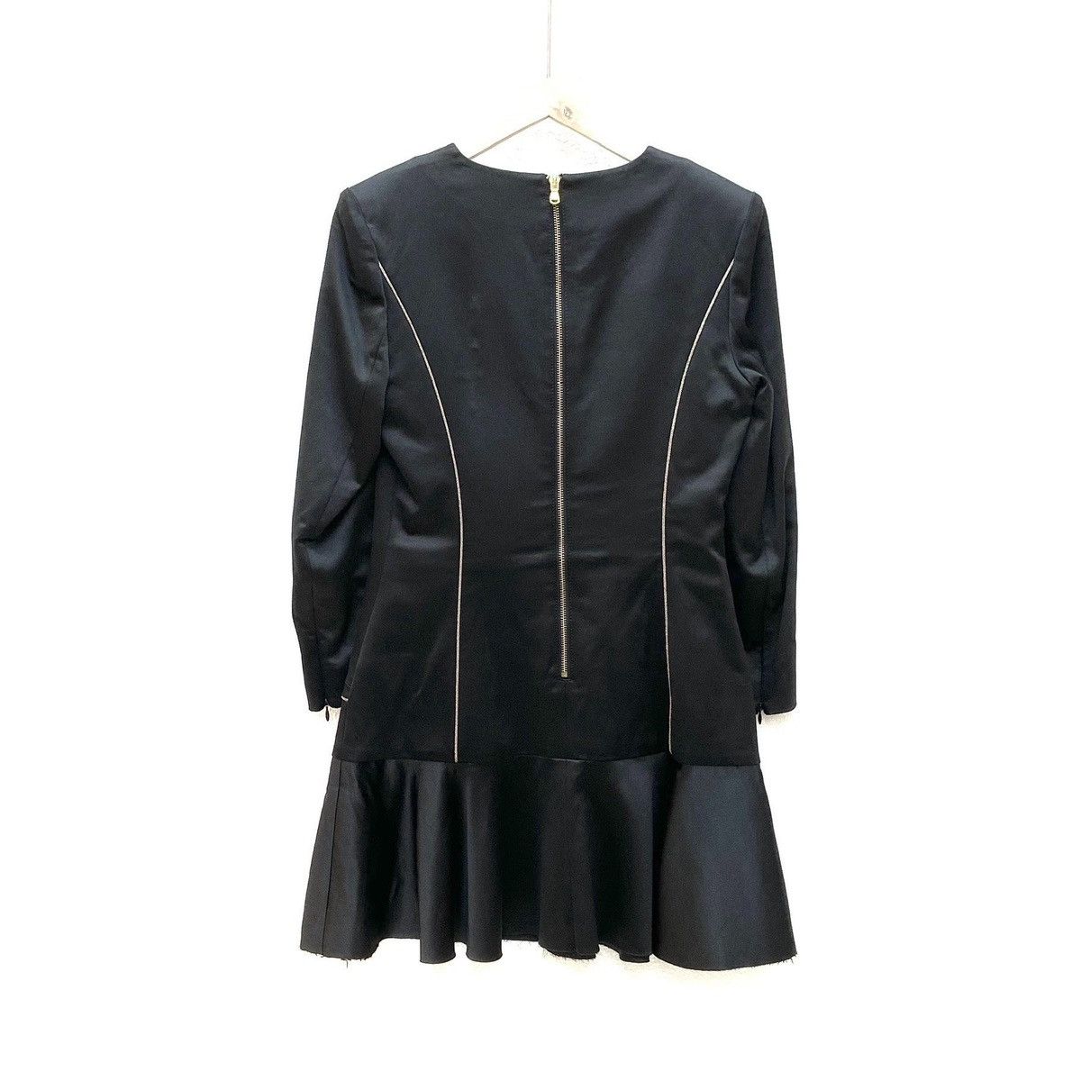 Pierre Balmain Pierre Balmain black satin short dress with gold trim Size XS / US 0-2 / IT 36-38 - 2 Thumbnail