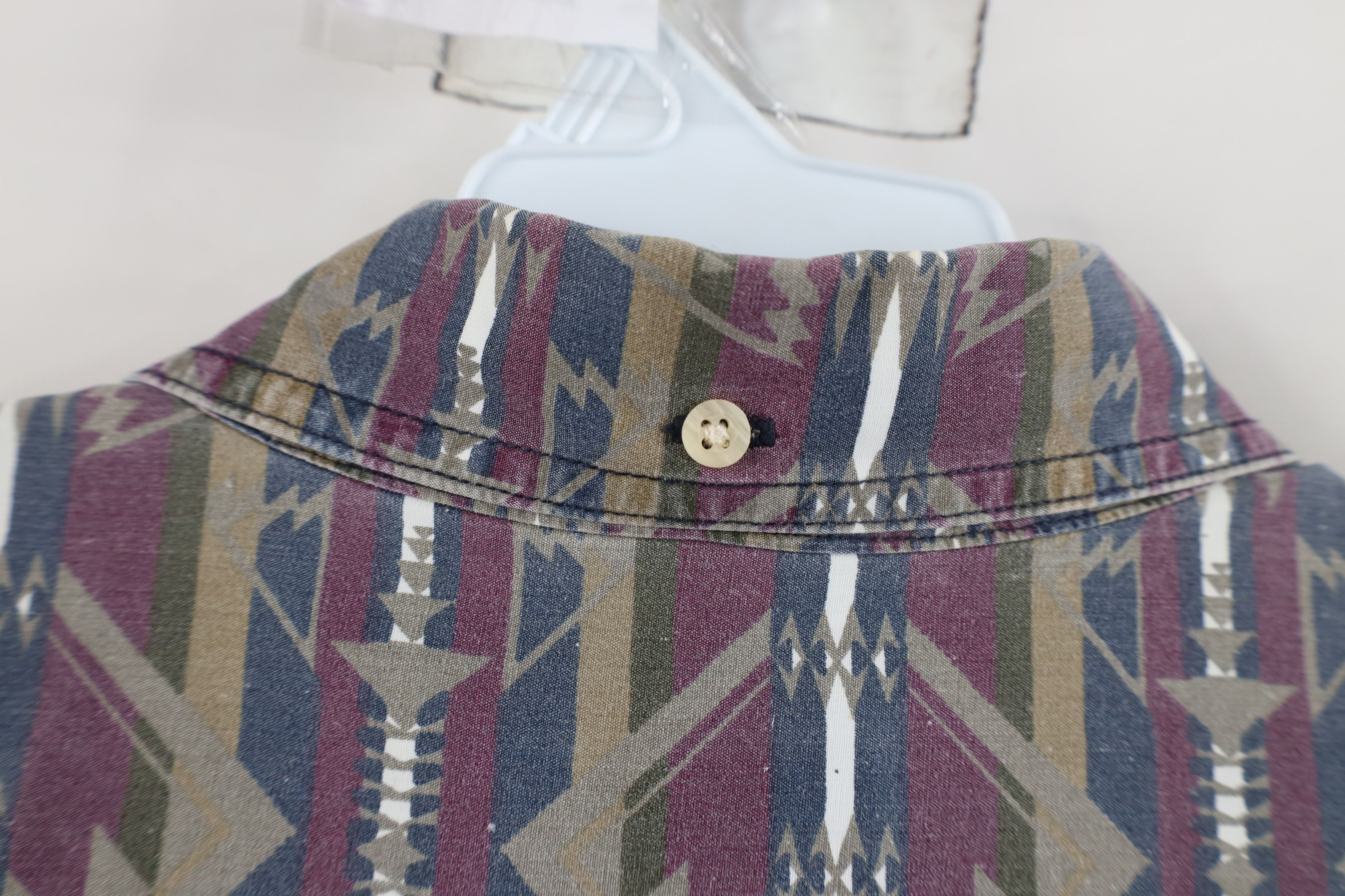 Vintage Vintage 90s Streetwear Southwestern Short Sleeve Shirt Size US L / EU 52-54 / 3 - 12 Thumbnail