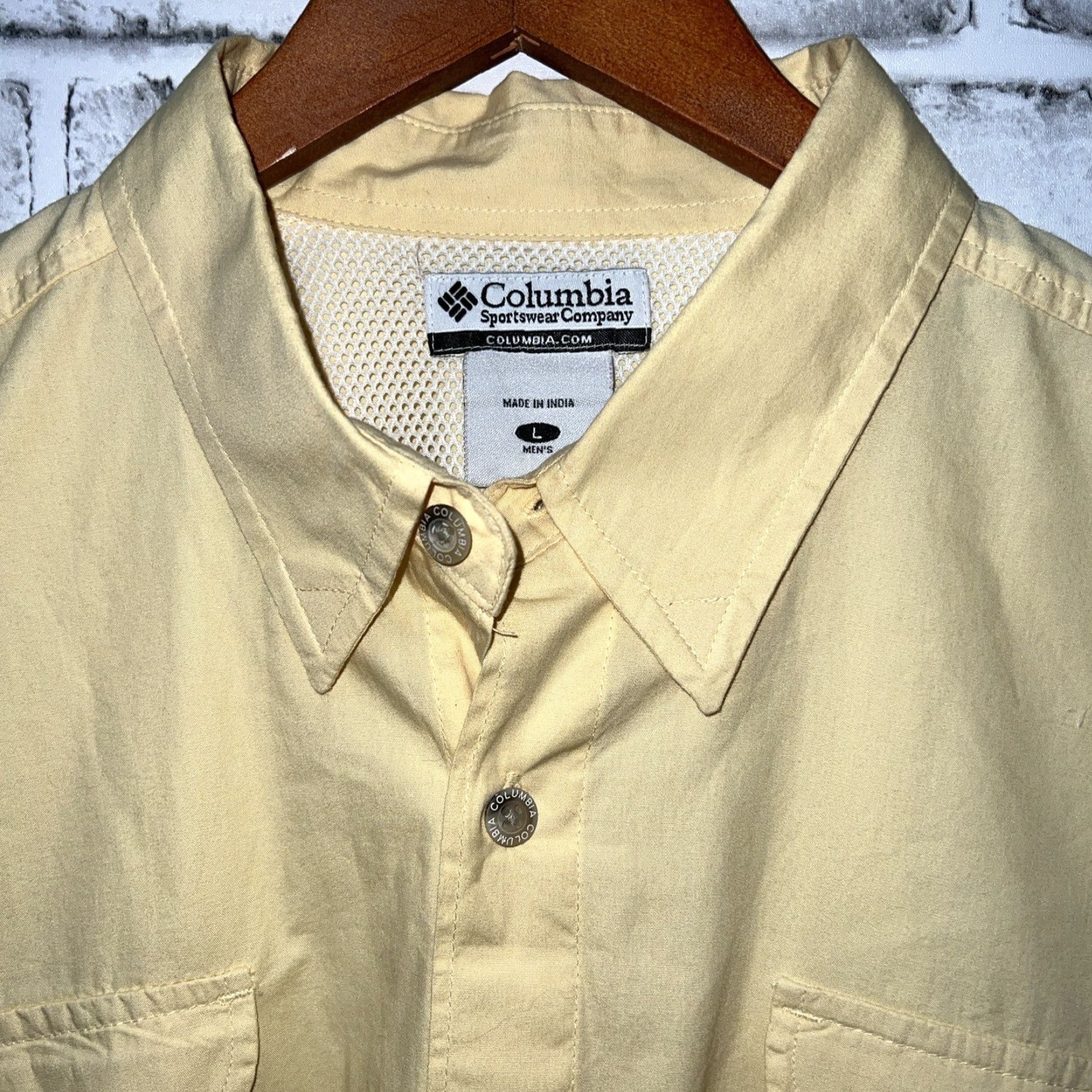 Vintage VINTAGE Columbia PFG Vented Yellow Button-Up Shirt Mens Size L Size US L / EU 52-54 / 3 - 2 Thumbnail