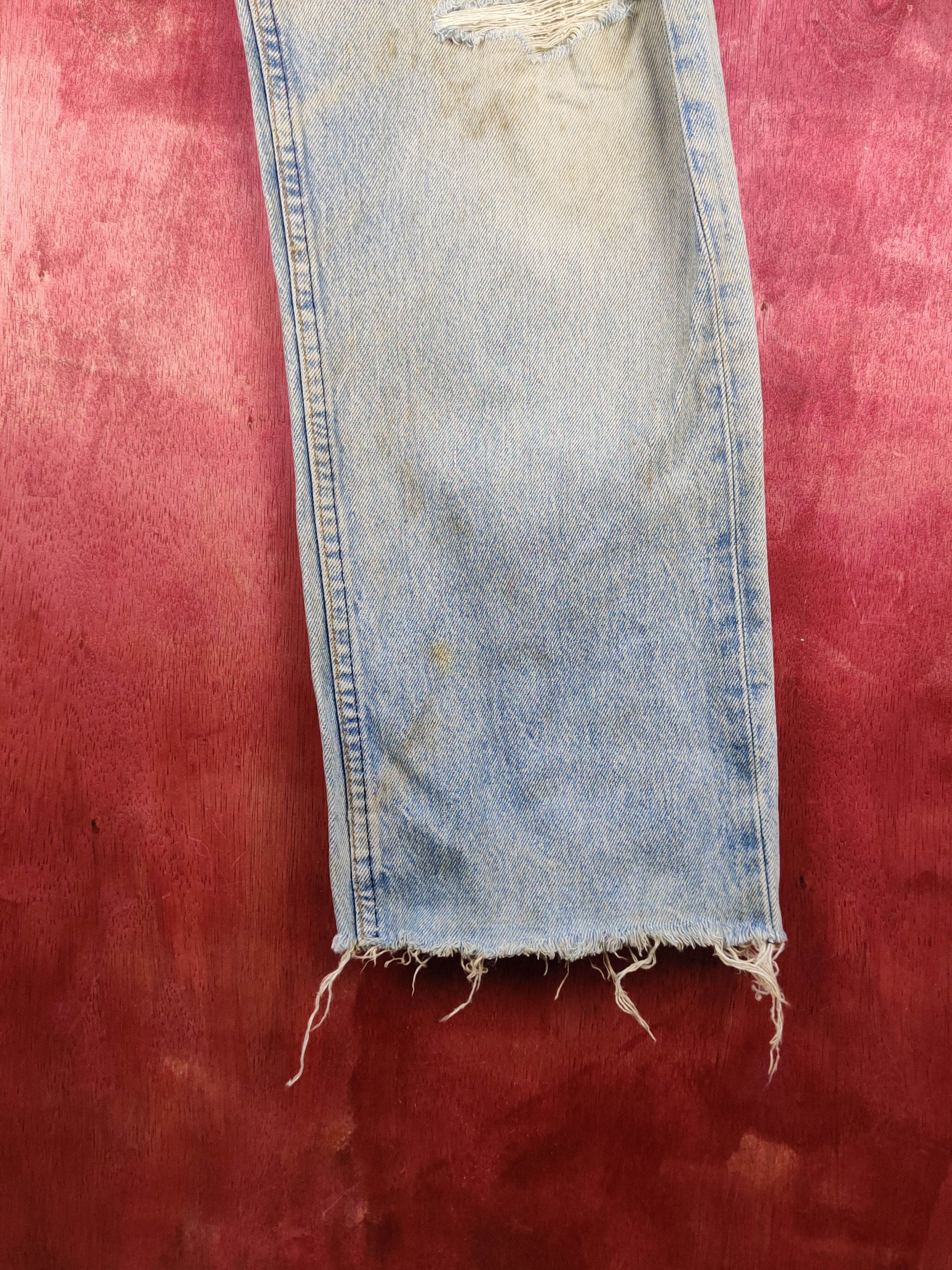 Levi's vintage Levi's Blue Distressed faded jeans Denim #S1594 Size US 35 - 7 Thumbnail
