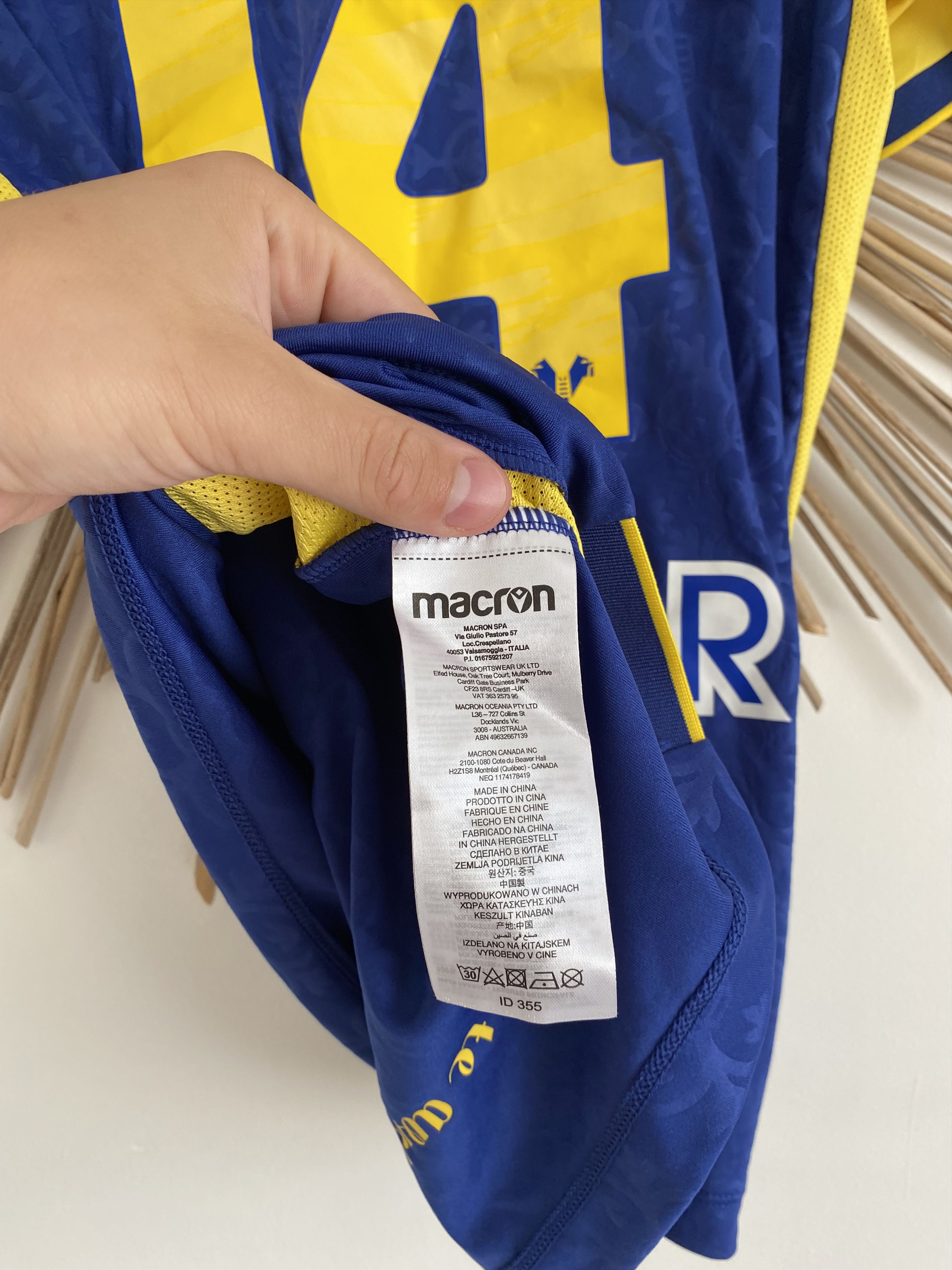 Macron Hellas Verona fc 2021 #14 ilic macron home soccer jersey Size US L / EU 52-54 / 3 - 6 Thumbnail