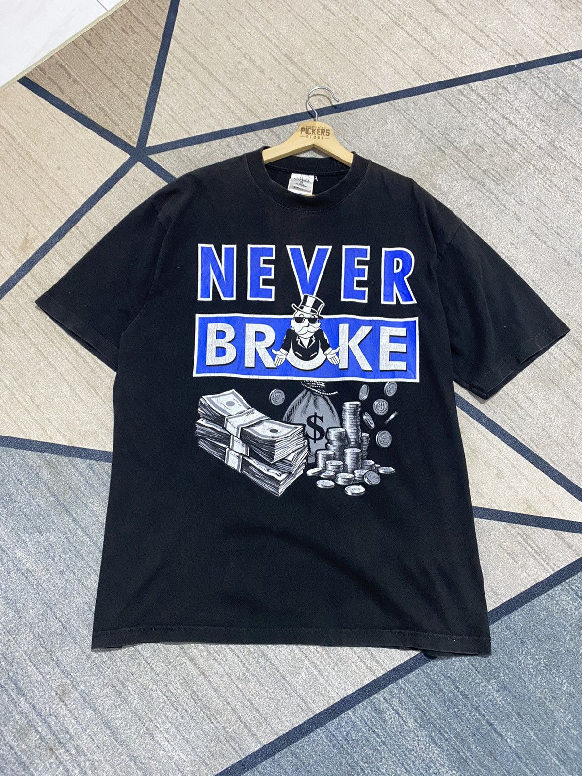 Other Shakawear Tee Spellout Big Logo Graphic XLARGE Size US XL / EU 56 / 4 - 1 Thumbnail