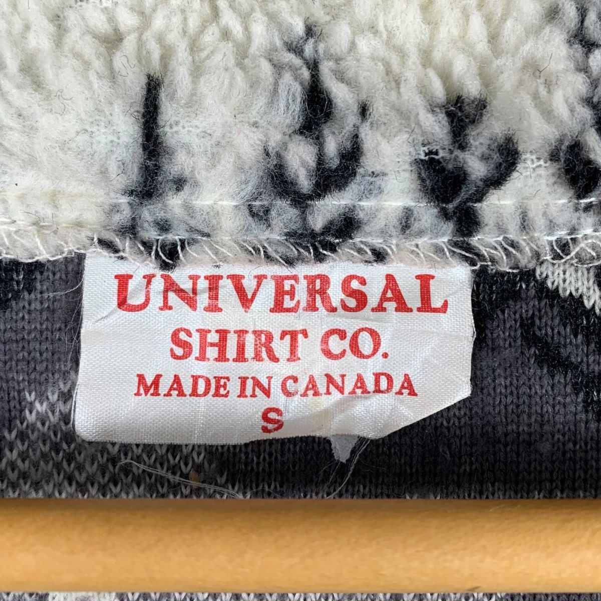 Vintage UNIVERSAL SHIRT CO. Canadian Brand Deep Pile Sherpa Jacket Size US S / EU 44-46 / 1 - 7 Thumbnail