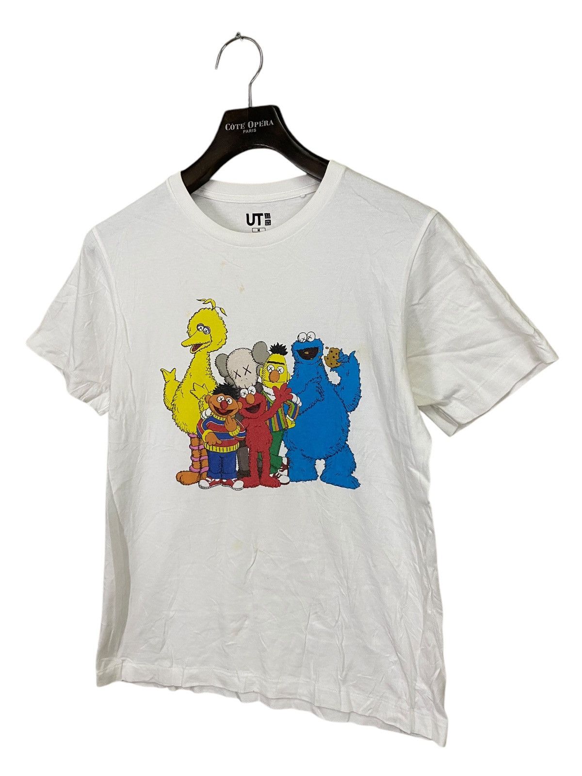 Japanese Brand × Kaws × Uniqlo Uniqlo x kaws x sesame street tshirt Size US M / EU 48-50 / 2 - 3 Thumbnail