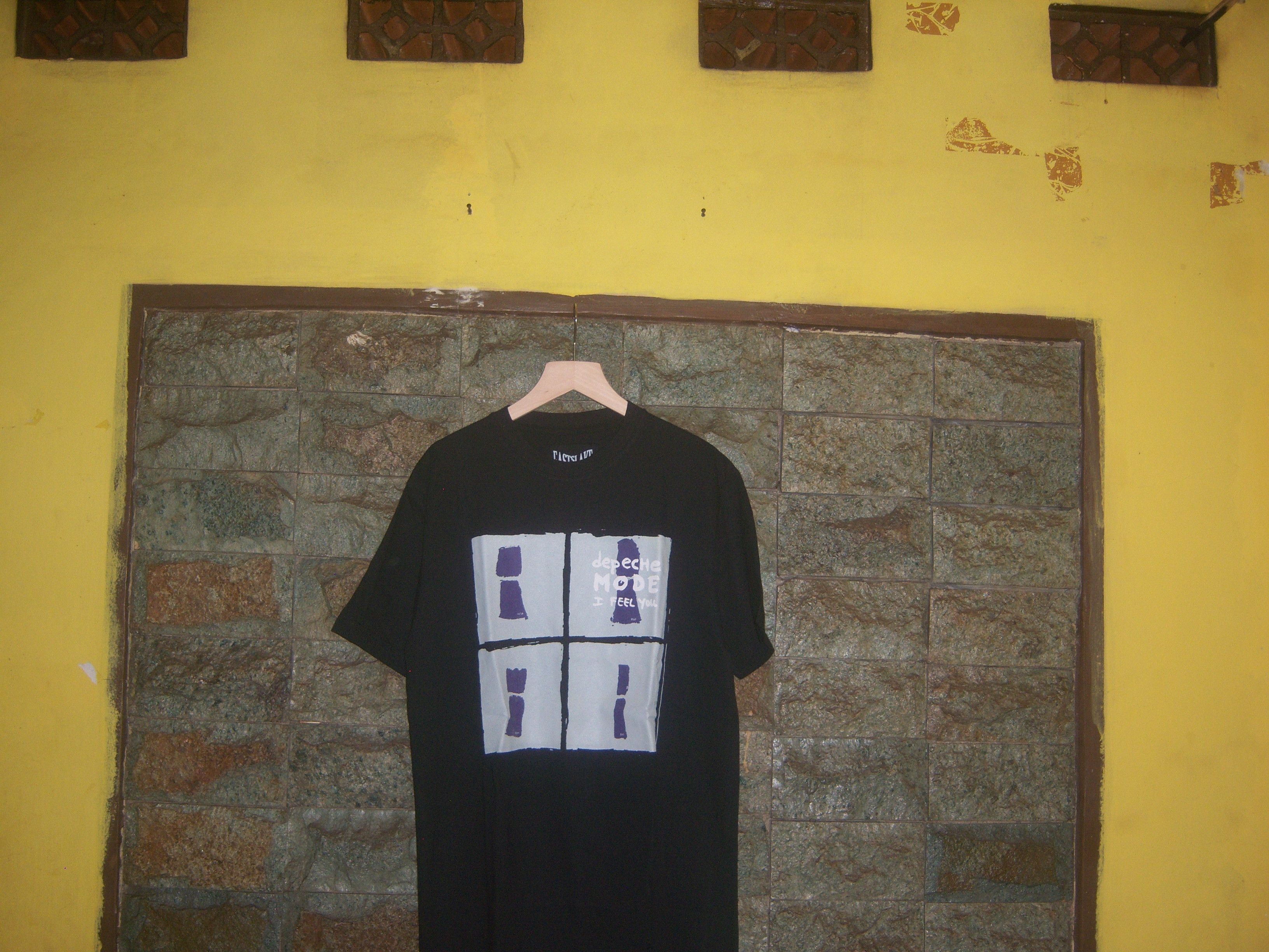Band Tees 00s Depeche Mode I Feel You Bootleg Size US S / EU 44-46 / 1 - 2 Thumbnail