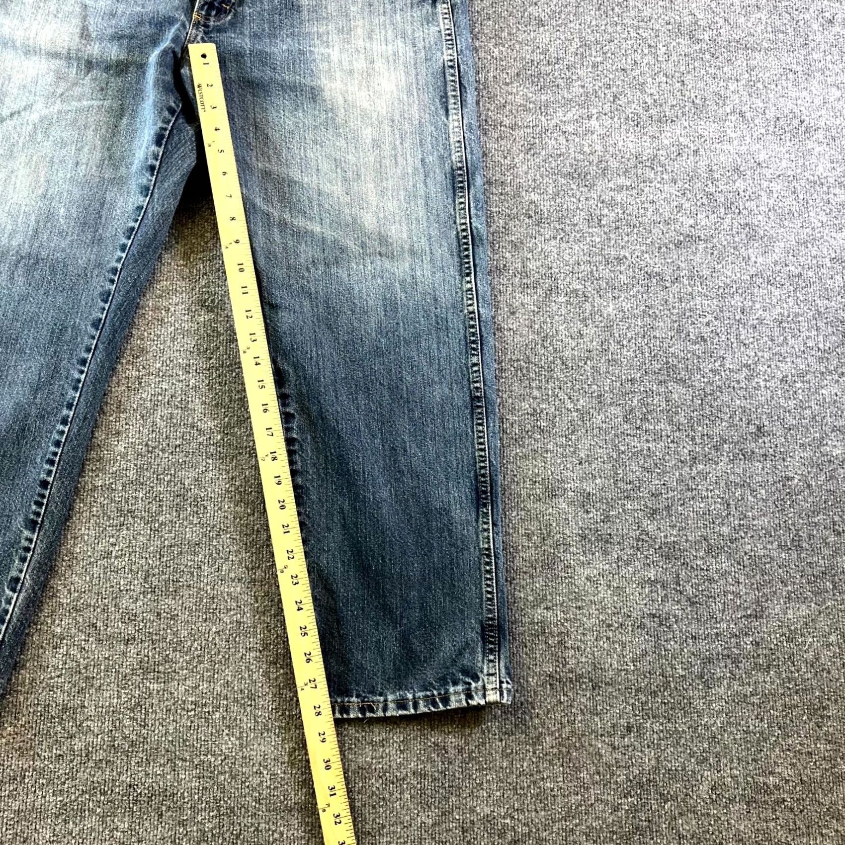 Wrangler Wrangler Jeans Men 36x29 Blue Denim Medium Wash Regular Fit Straight Leg Outdoor Jeans Mens Blue 36x29 Regular Denim Western Wrangler Size US 36 / EU 52 - 4 Thumbnail