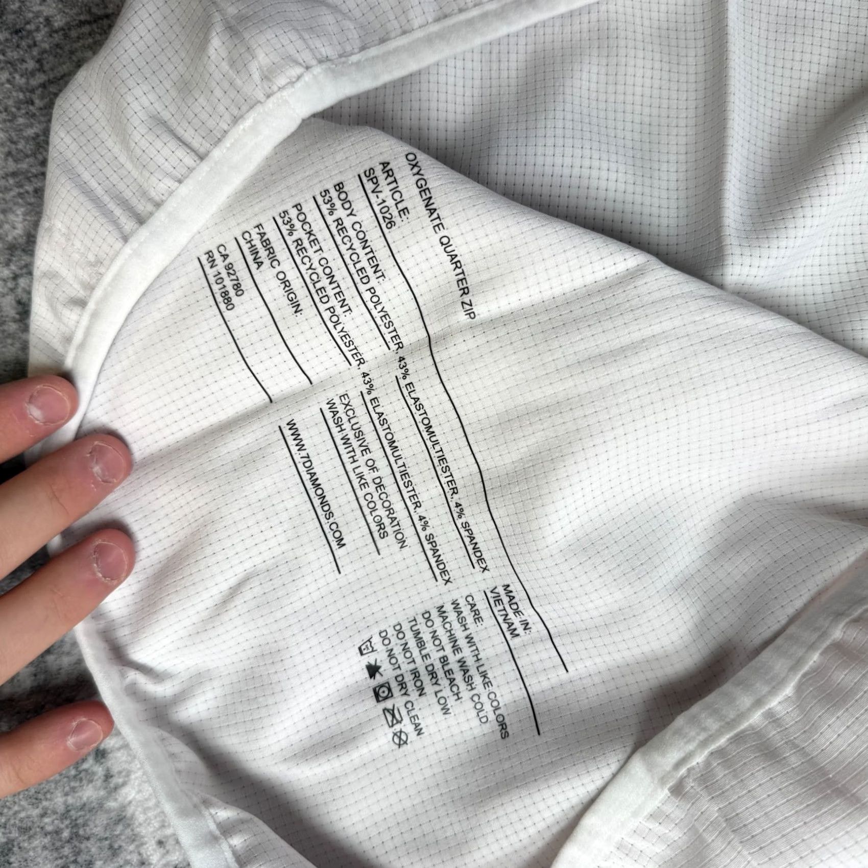 Vintage 7 Diamonds Oxygenate Quarter Zip Men L White Moisture Wicking Lightweight Golf Pullover shirt 1/4 Zip Men White 7 Diamonds Golf Size US L / EU 52-54 / 3 - 3 Thumbnail