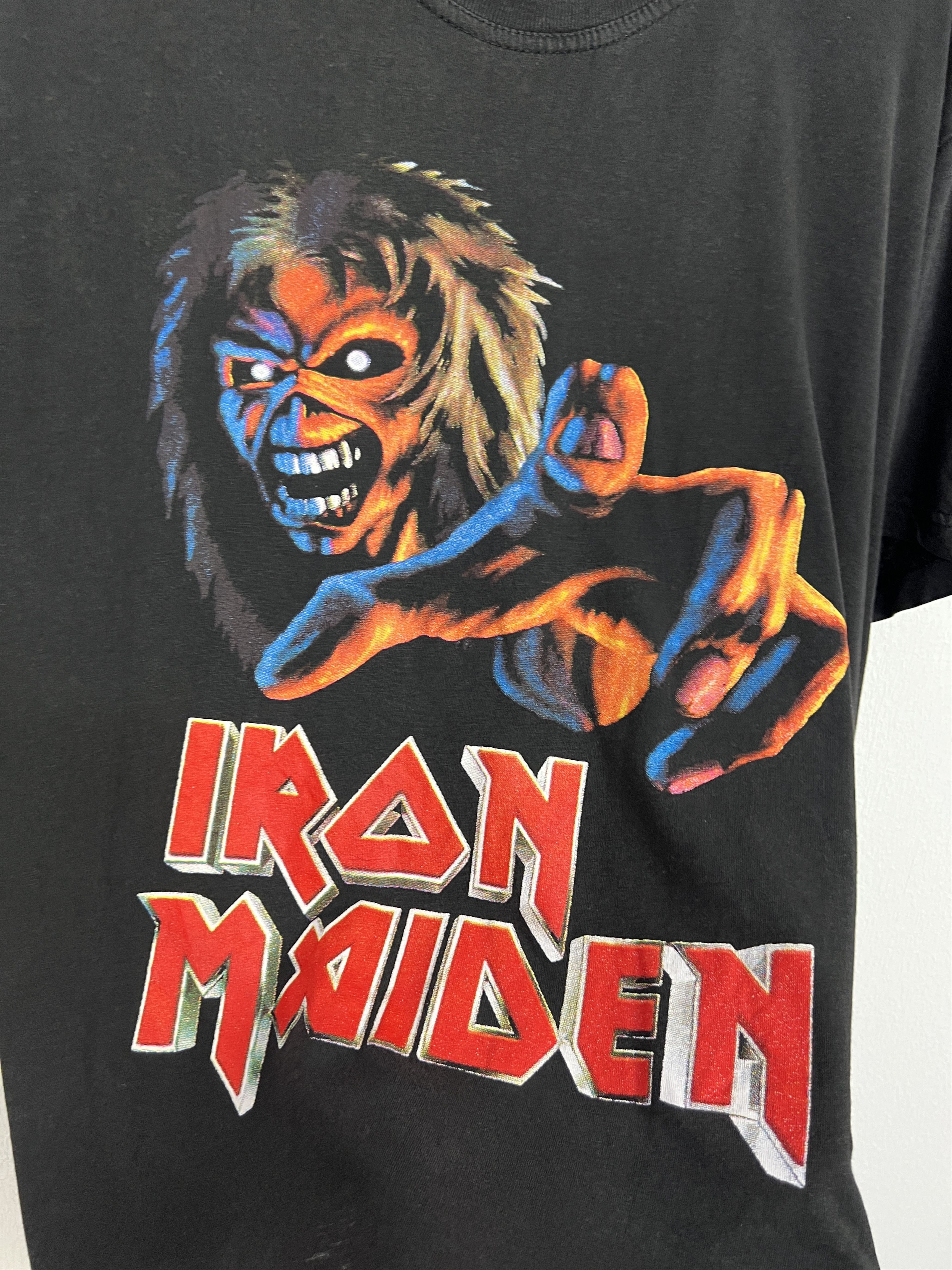 Vintage Vintage Iron Maiden Band Shirt Black Tee Over Print Grail Size US L / EU 52-54 / 3 - 4 Thumbnail