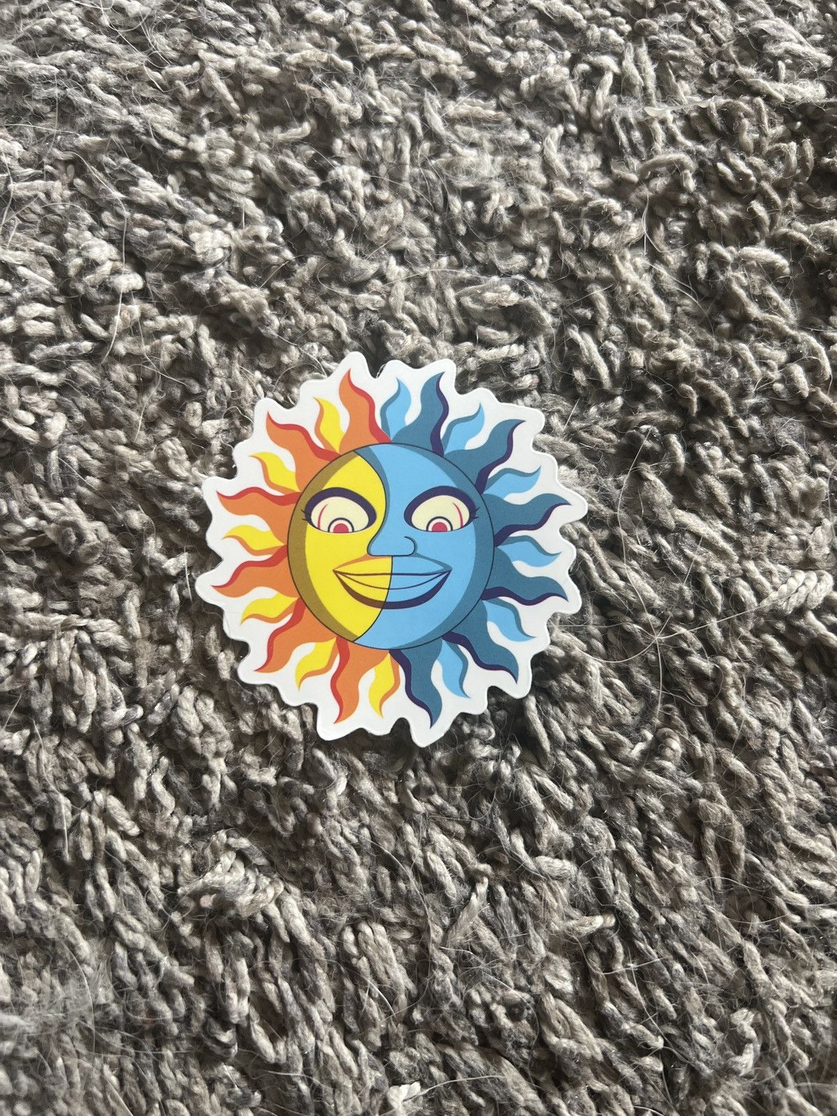 Hypebeast Sun Moon Sticker Size ONE SIZE - 1 Thumbnail