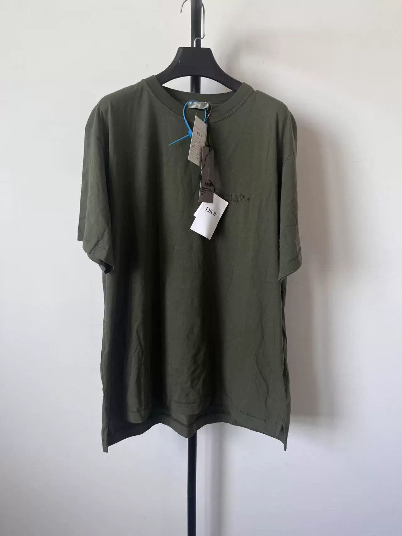 Dior DIOR Men's Solid Logo Crewneck Short-Sleeve T-Shirt Size US XL / EU 56 / 4 - 1 Thumbnail