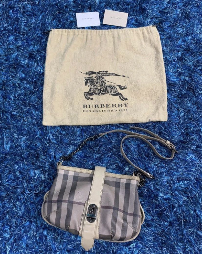 Burberry × Vintage Vintage Burberry Cross Body Bag Size ONE SIZE - 3 Thumbnail