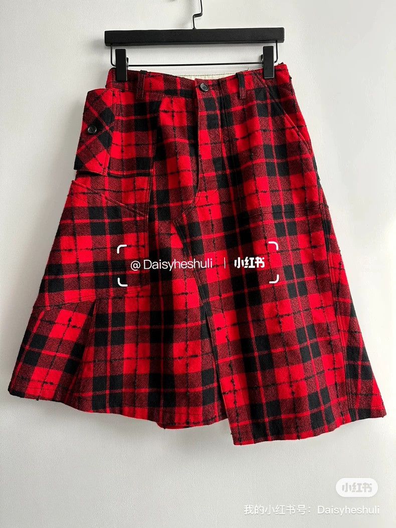 Comme des Garcons Comme Des Garcons Plaid Wool Irregular Skirt Size 24" / US 00 / IT 34 - 1 Thumbnail