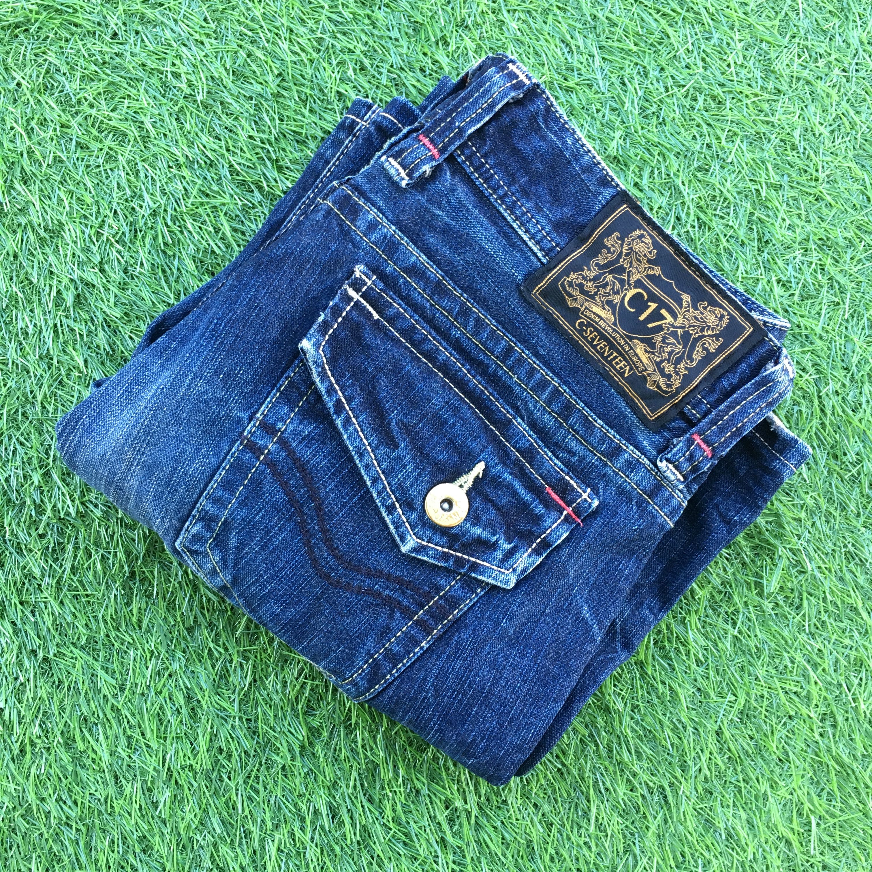 Japanese Brand Japanese Low Rise Distressed Flare Jeans D-1098 Size 30" / US 8 / IT 44 - 8 Thumbnail