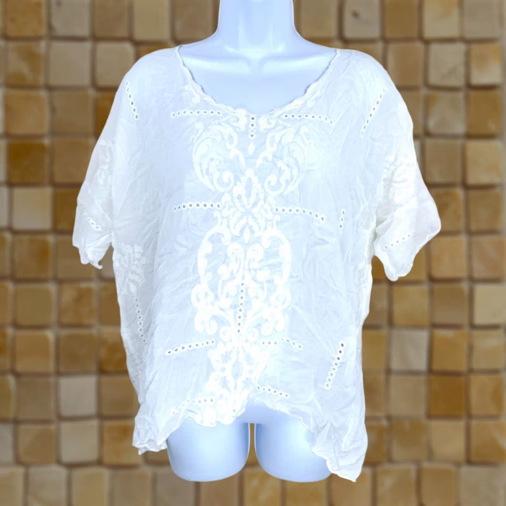 Johnny Was VINTAGE Johnny Was Blouse XS Eyelet Peasant Cupro Short Sleeve Boho White Women's XS Eyelet Embroidered Bohemian Festival 90s Size XS / US 0-2 / IT 36-38 - 1 Thumbnail