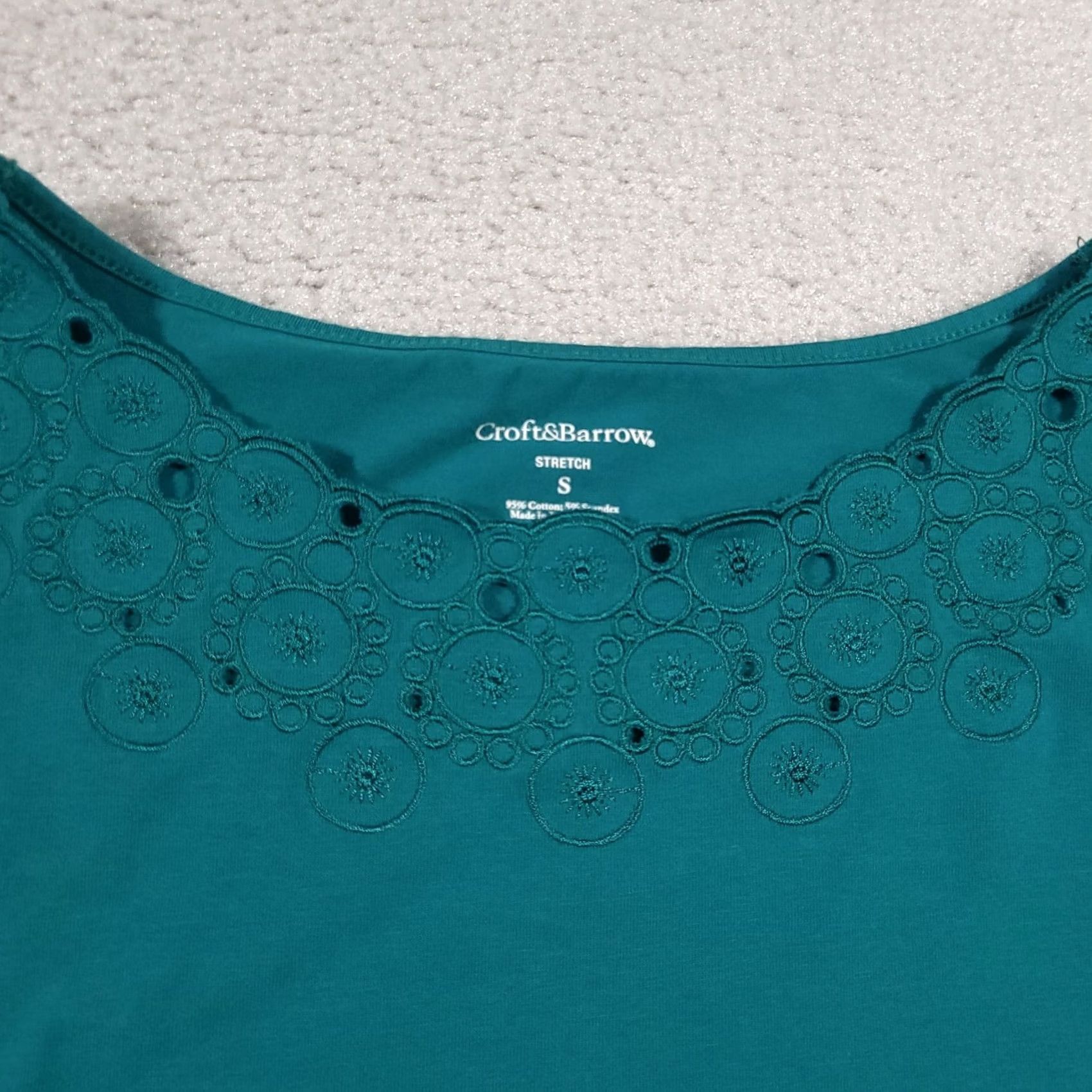 Croft & Barrow Croft & Barrow Shirt Women's Small Green Eyelet Sleeveless Tank Top Boho Stretch Size S / US 4 / IT 40 - 4 Thumbnail