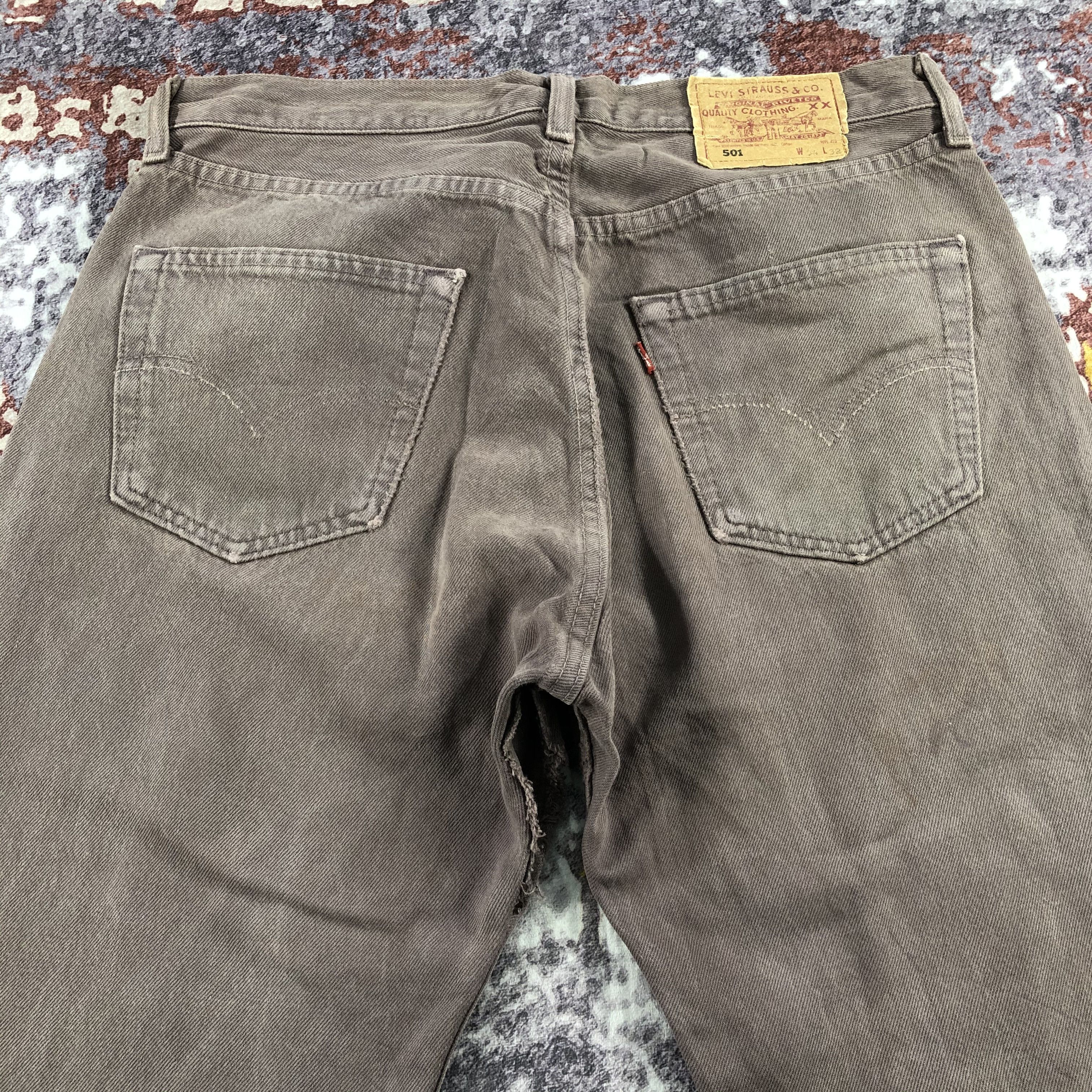 Levi's × Vintage Vintage 90s Ripped Levis 501 Jeans-JM2342 Size US 33 - 5 Thumbnail