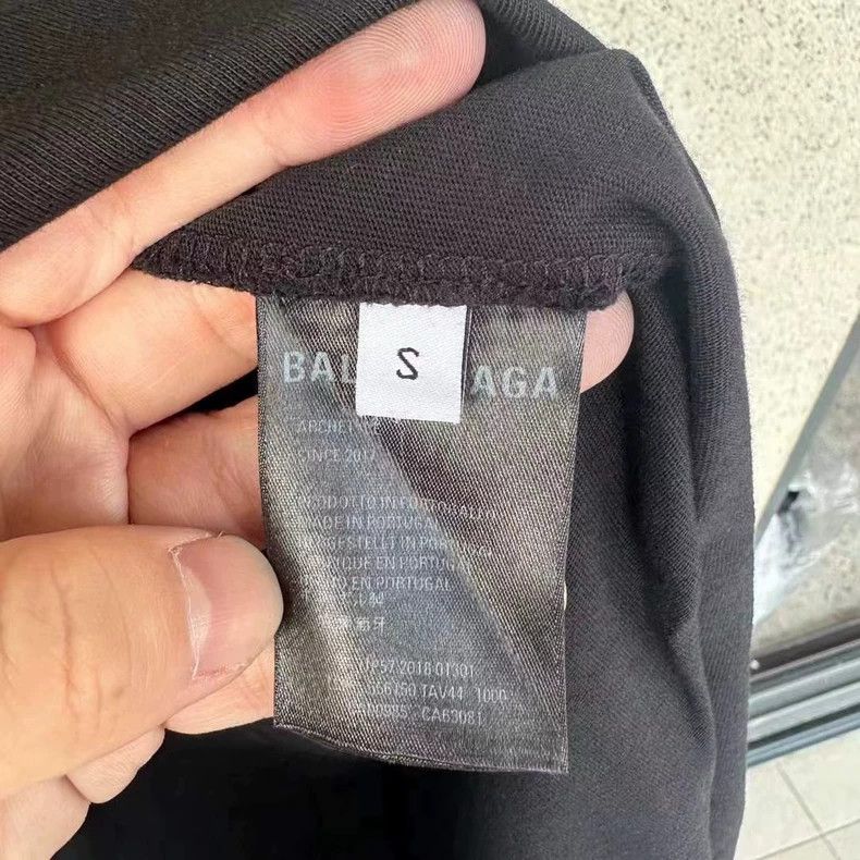 Balenciaga Balenciaga Cola short sleeve 2505-Nextarrow Size US S / EU 44-46 / 1 - 4 Thumbnail
