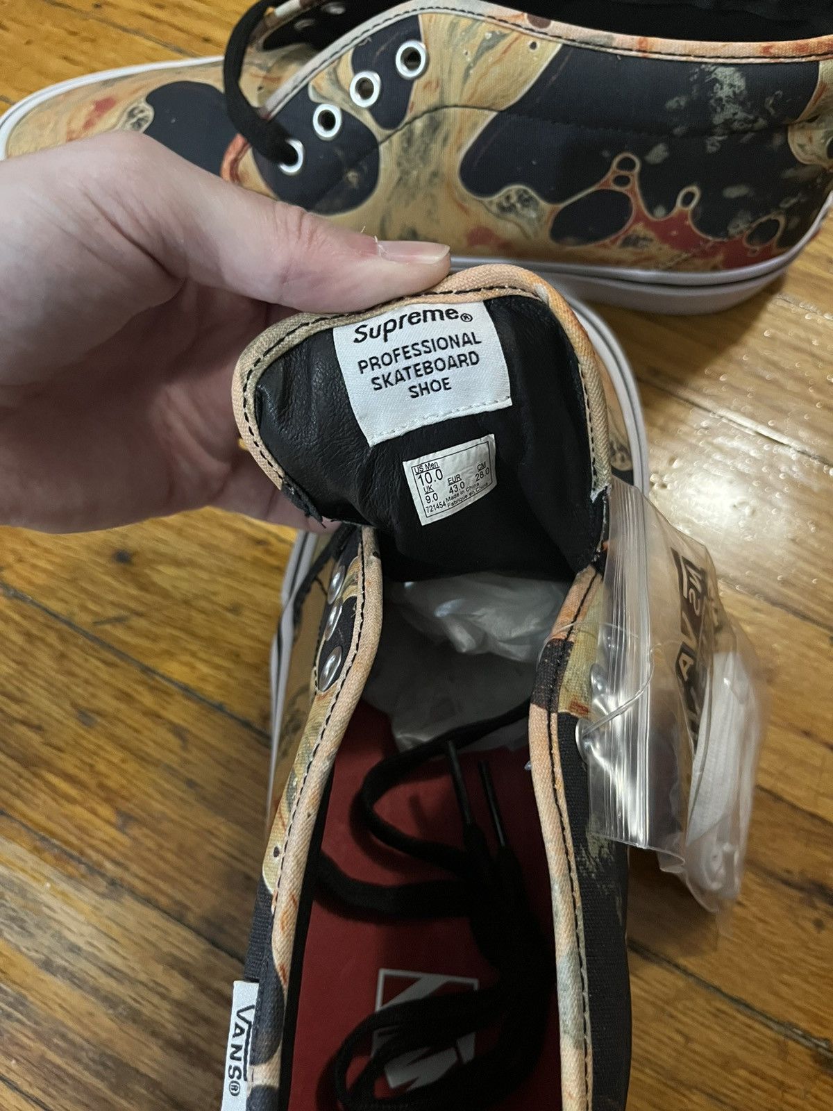 Supreme Supreme blood and semen vans mids Size US 10 / EU 43 - 6 Thumbnail