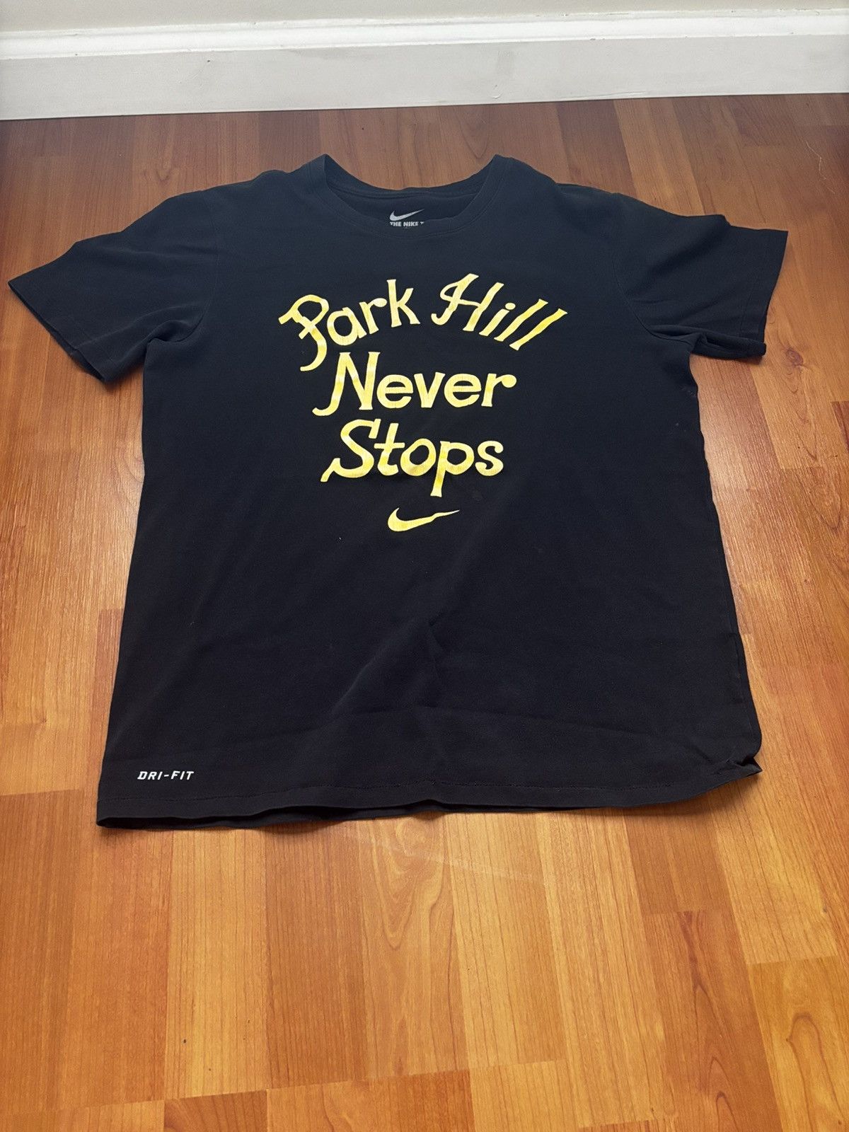 Nike Nike basketball shirt Size US M / EU 48-50 / 2 - 1 Thumbnail
