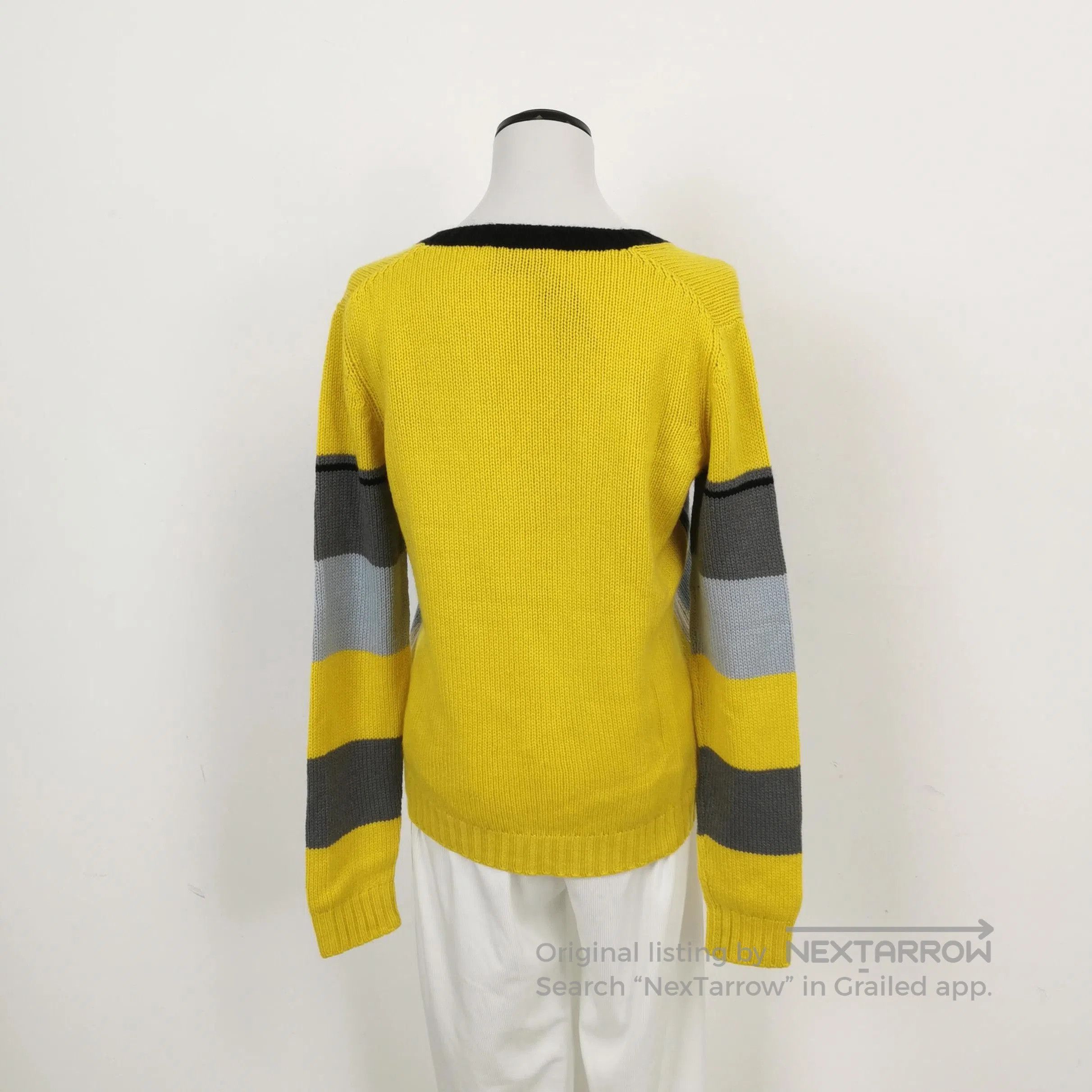 Prada Prada Cashmere V. Size S / US 4 / IT 40 - 2 Thumbnail