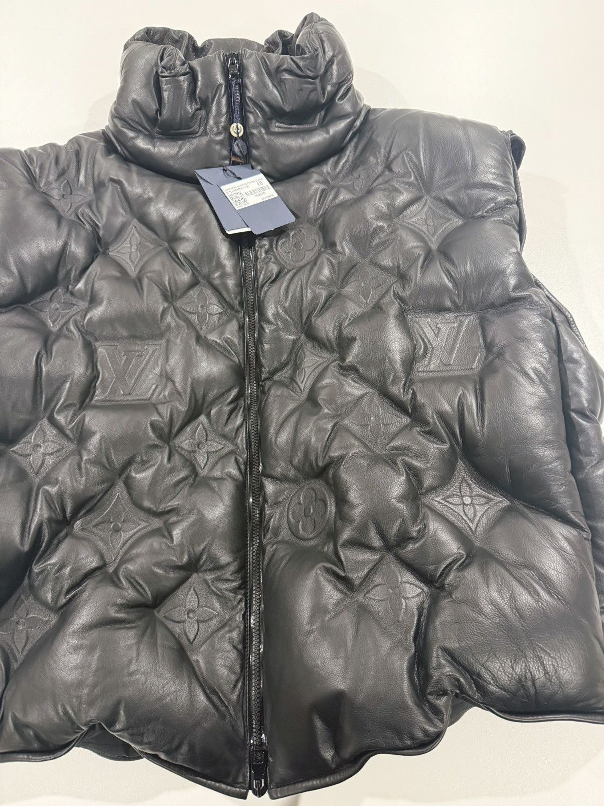 Louis Vuitton Louis Vuitton Monogram boyhood puffer leather vest Size US L / EU 52-54 / 3 - 2 Thumbnail