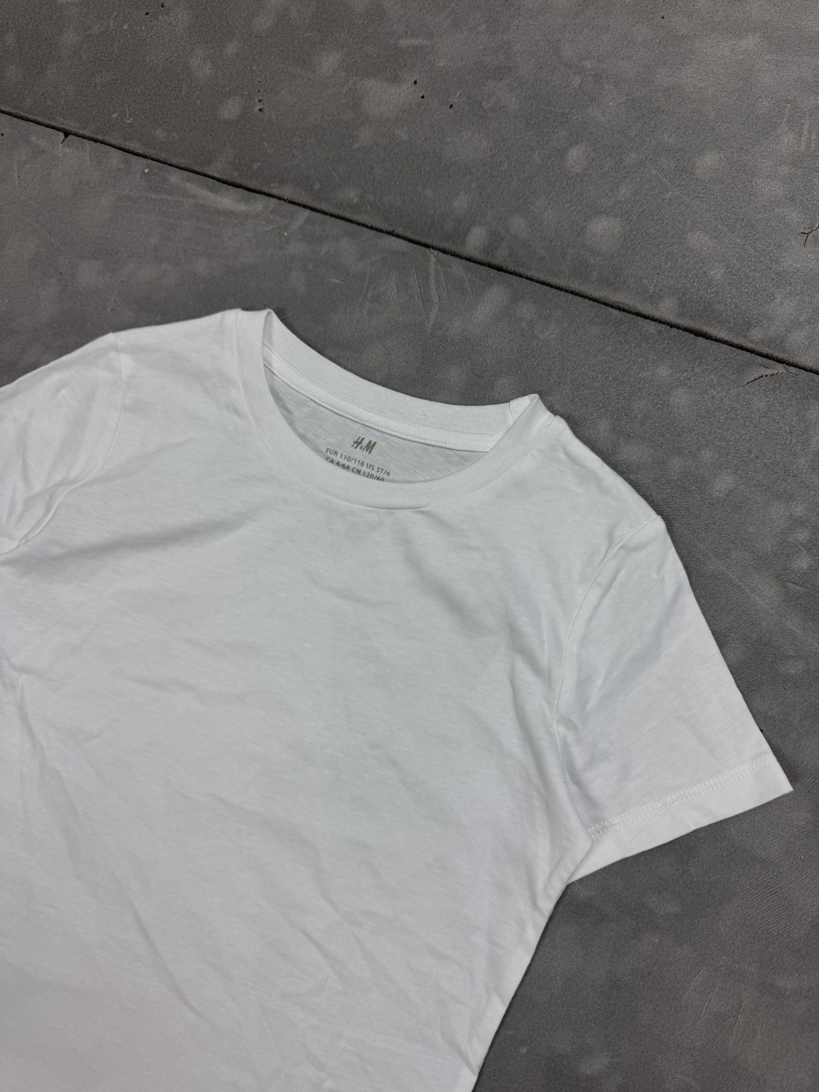 H&M H&M basic white T-shirt tee wmns cropped coquette Size XS / US 0-2 / IT 36-38 - 4 Thumbnail