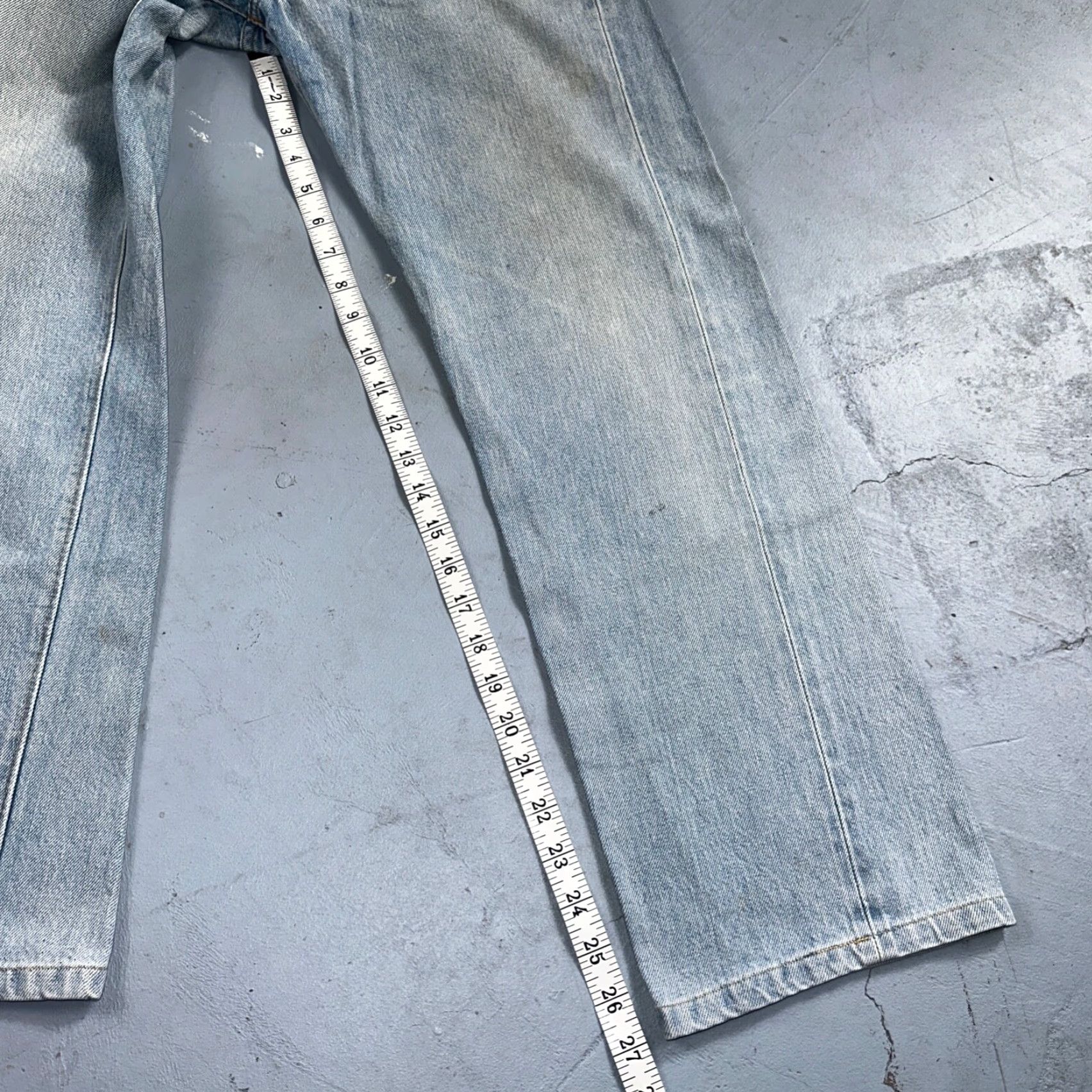 Levi's VINTAGE Levi's 501 Jeans Men 29x30 Light Wash 80s USA Distressed Straight Fit Size US 29 - 4 Thumbnail