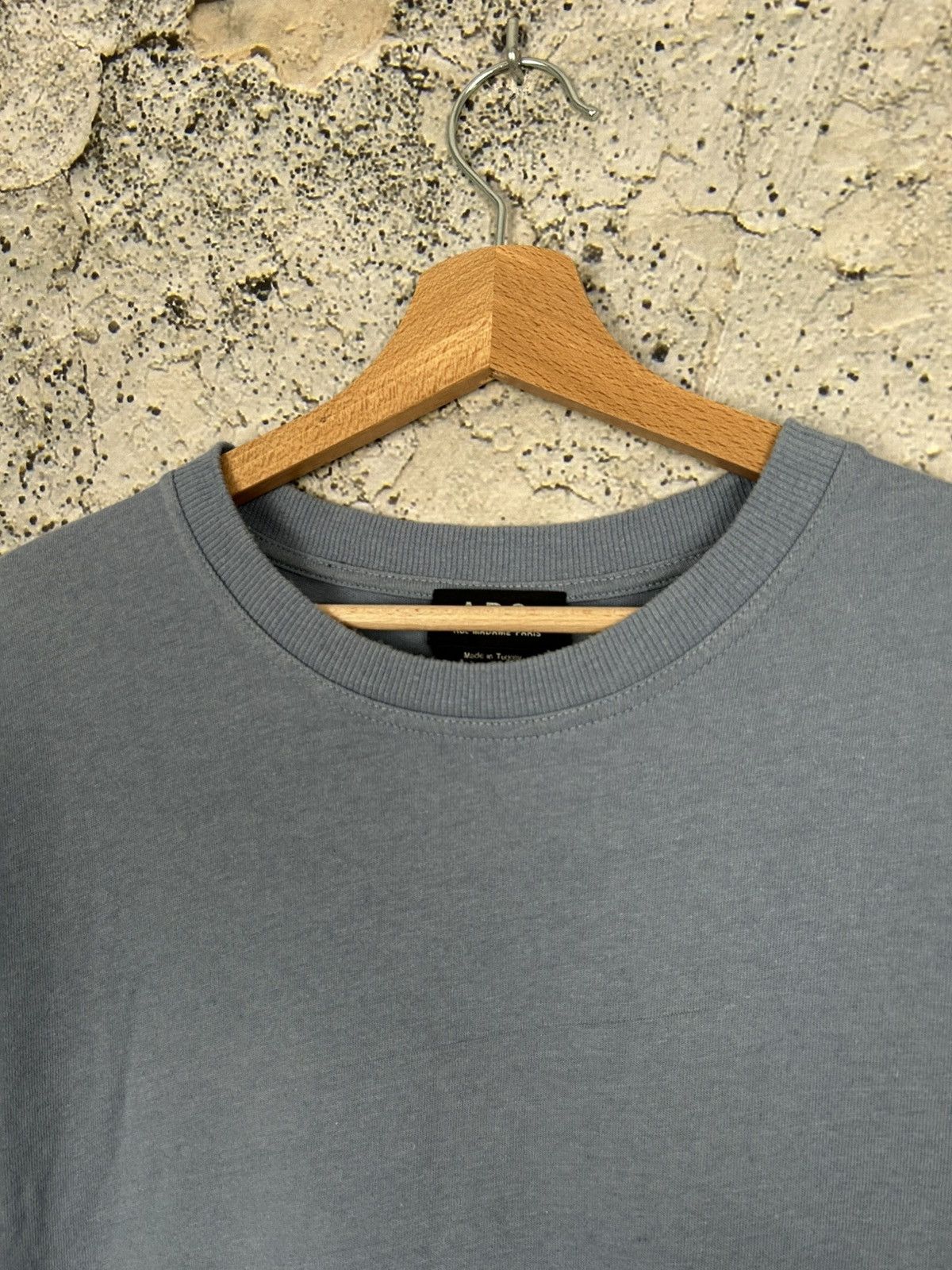 A.P.C. A.P.C. Paris Blue Blank Basic Tee Premium Streetwear Vintage Size US M / EU 48-50 / 2 - 3 Thumbnail
