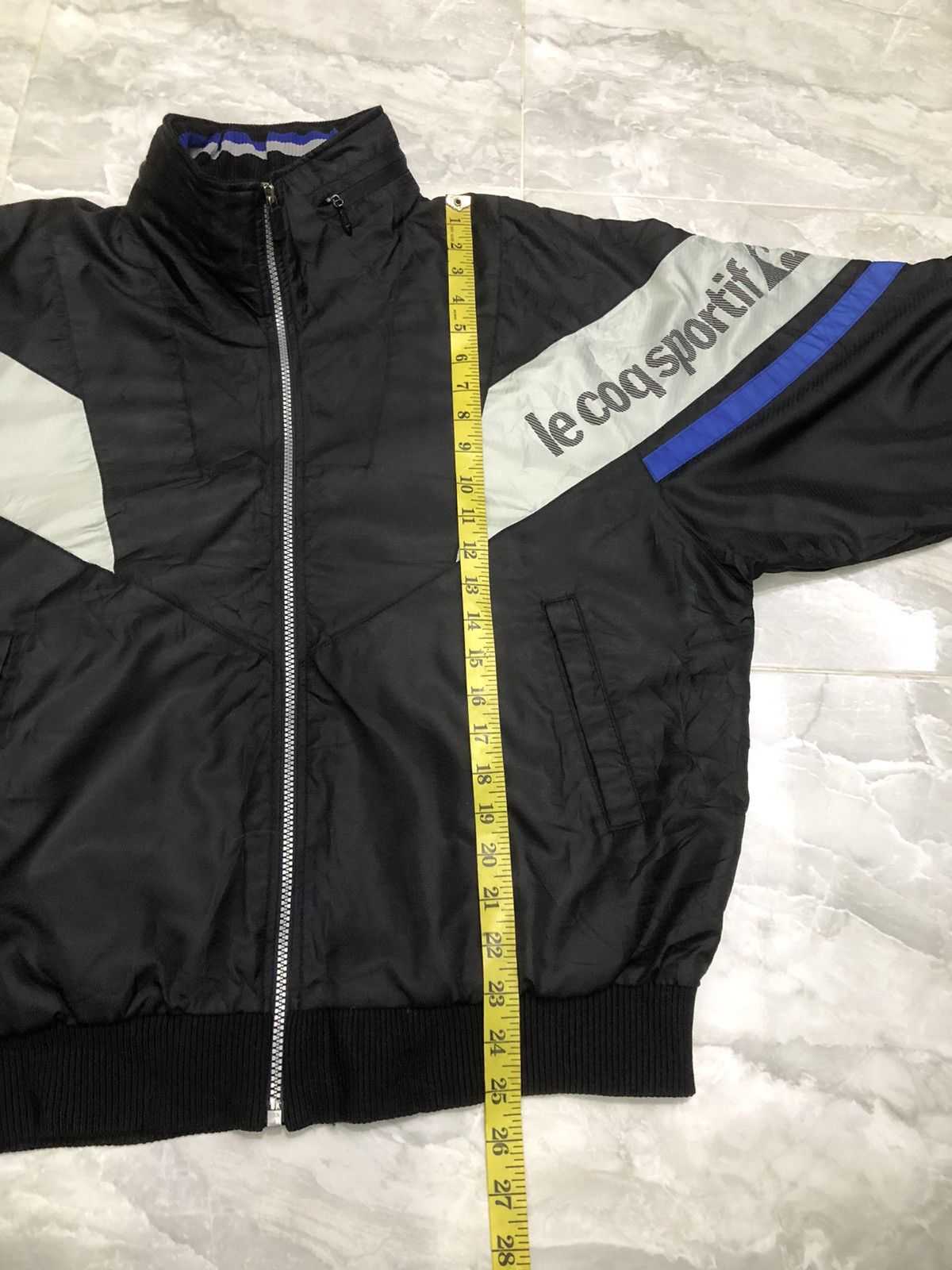 Le Coq Sportif Vintage 90s Le Coq Sportif Windbreaker Hidden Hood Size US L / EU 52-54 / 3 - 18 Thumbnail