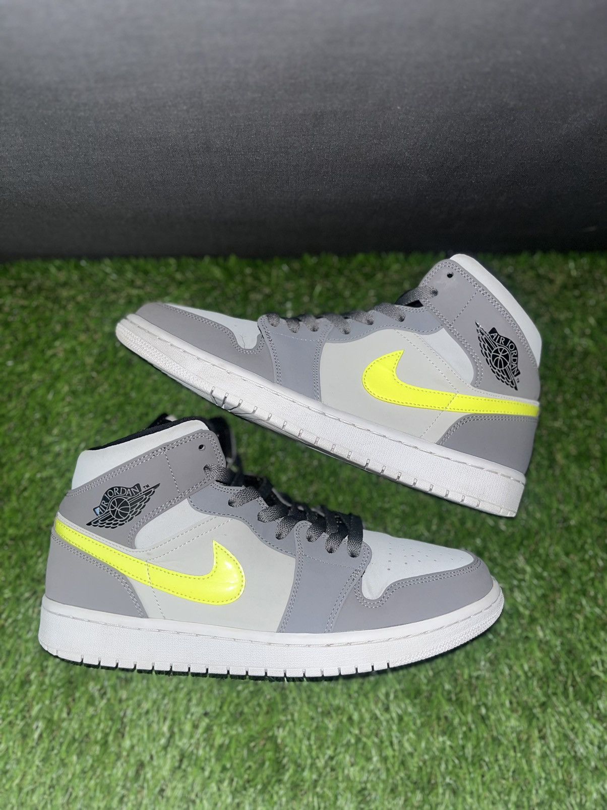 Jordan Brand Size 11 Air Jordan 1 Mid Gunsmoke Volt Grailed