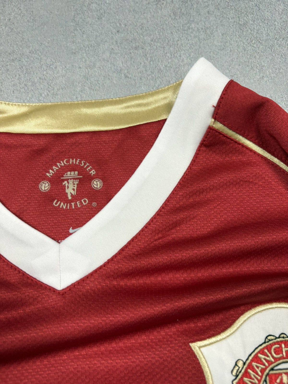 Nike Manchester United 2006/07 Long Sleeve Jersey Solskjær 20 AIG Size US L / EU 52-54 / 3 - 14 Thumbnail