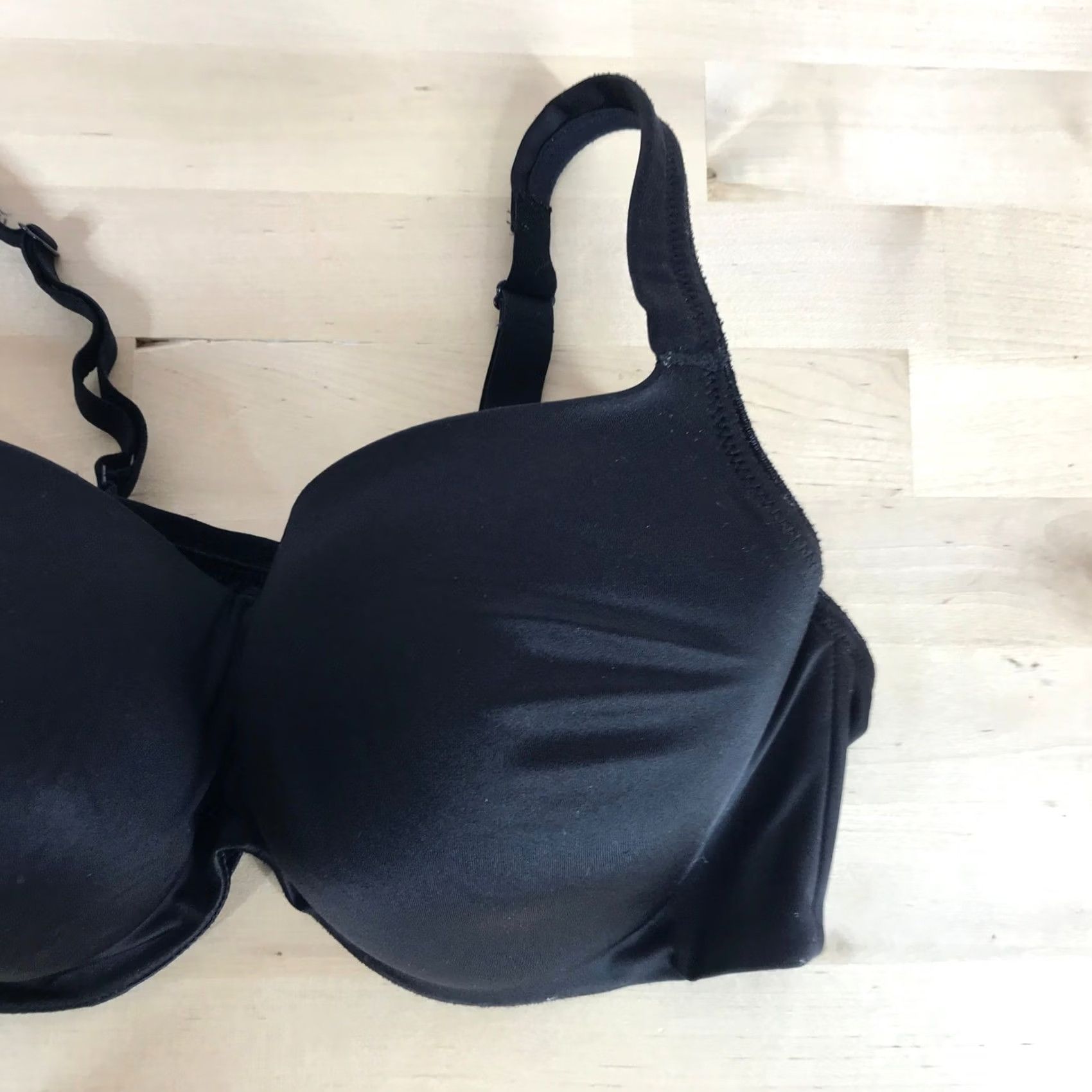 Vintage Soma Balconette Bra Black 38D Underwire Padded Full Coverage Lightly Lined Nylon Spandex Hook & Eye Womens Size ONE SIZE - 3 Thumbnail