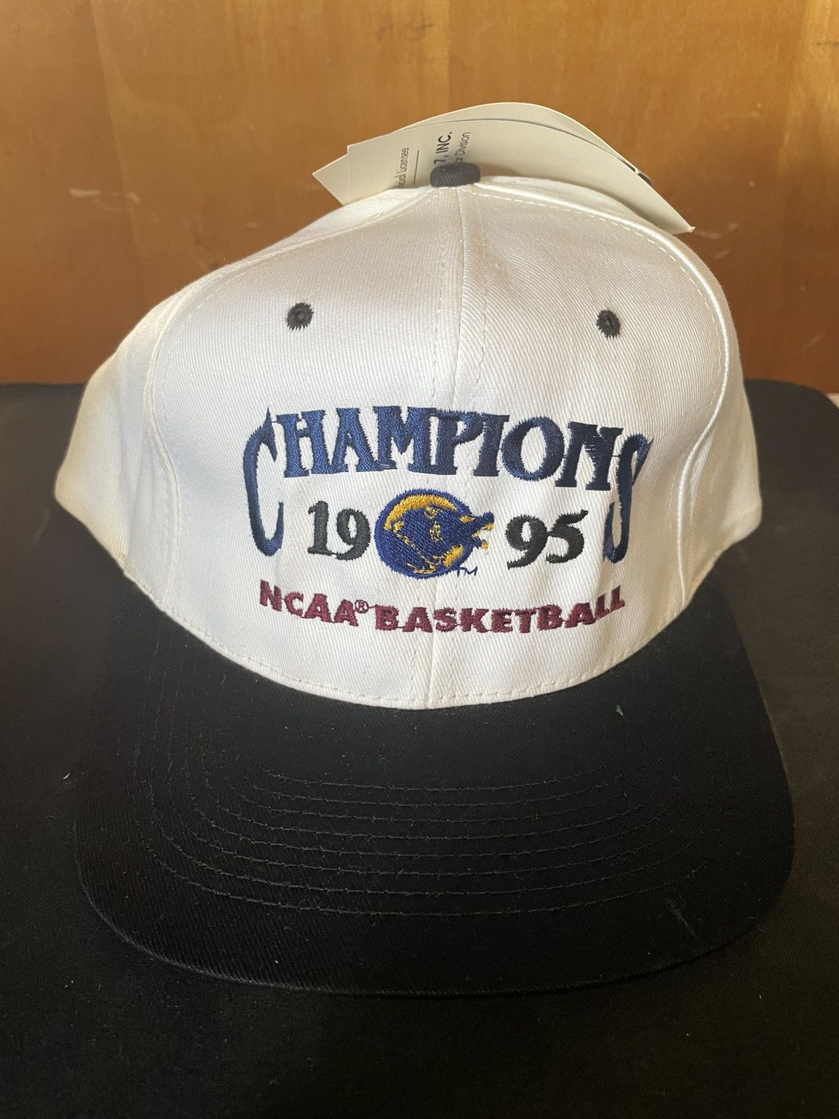 Logo 7 Vintage UCLA Bruins 1995 NCAA Champions Logo 7 Snapback Hat Size ONE SIZE - 1 Thumbnail