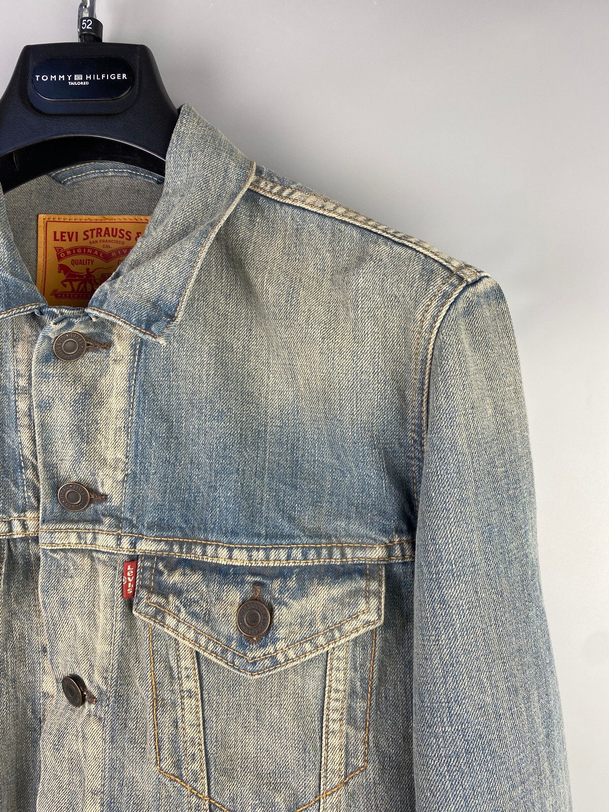 Levi's Levis Washed Denim Long Sleeve Trucker Jacket Size US M / EU 48-50 / 2 - 5 Thumbnail