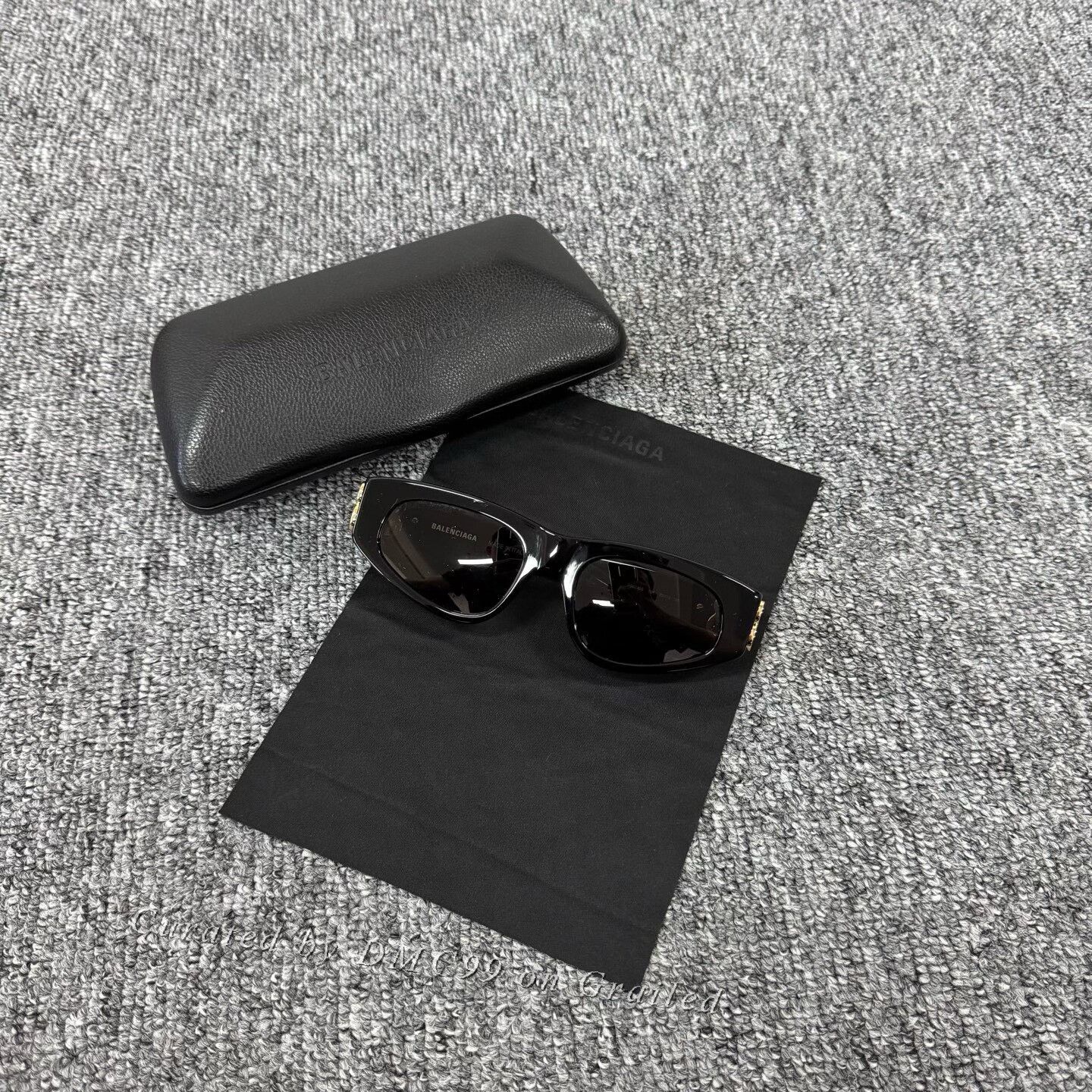 Balenciaga Balenciaga Gold Double B Cat-Eye Sunglasses Size ONE SIZE - 1 Thumbnail