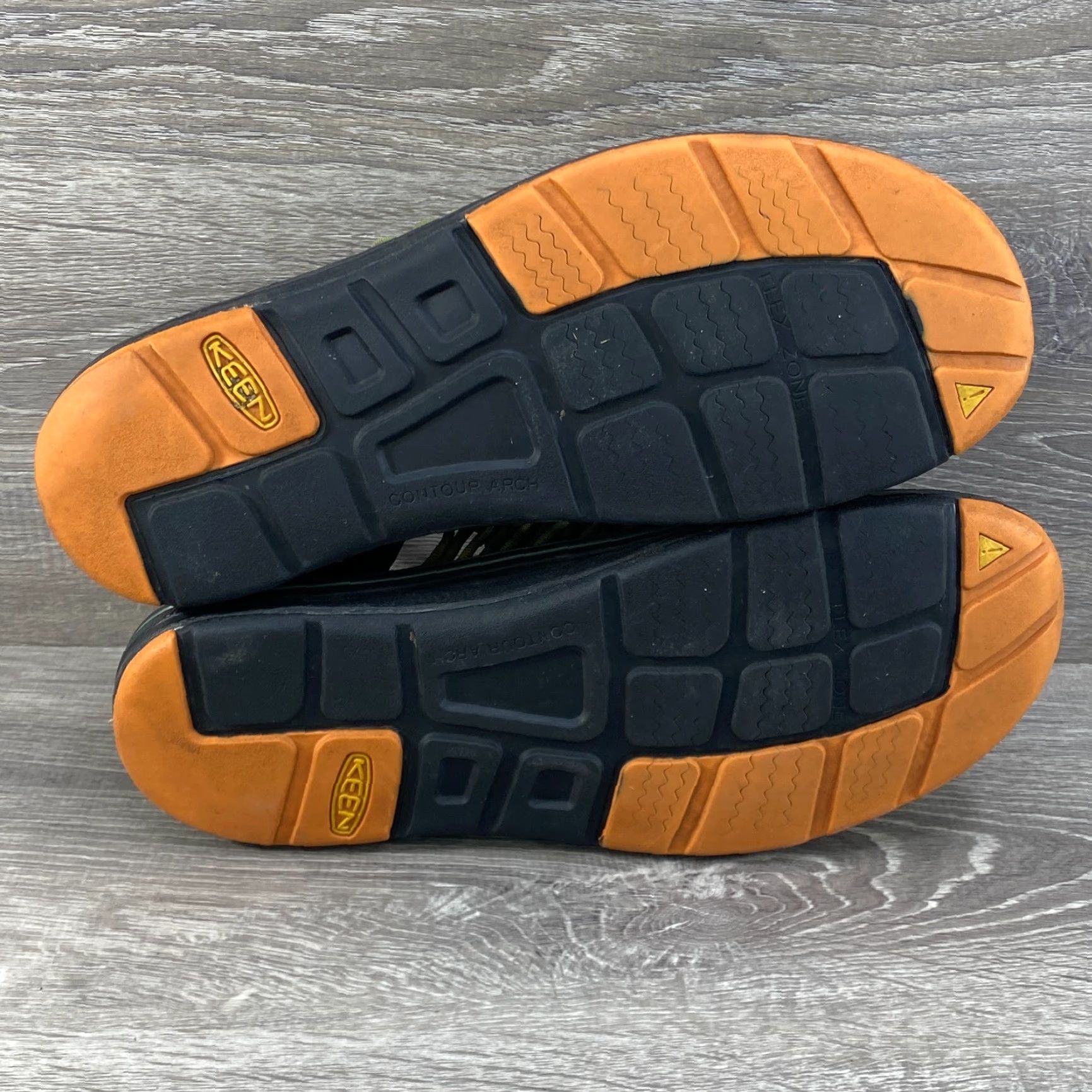KEEN Keen UNEEK Mens 14 Woven Bungee Cord Water Hike Sandals Braided Drawstring Green Sandal Men UK 13 US 14 EU 47.5 Size ONE SIZE - 7 Thumbnail