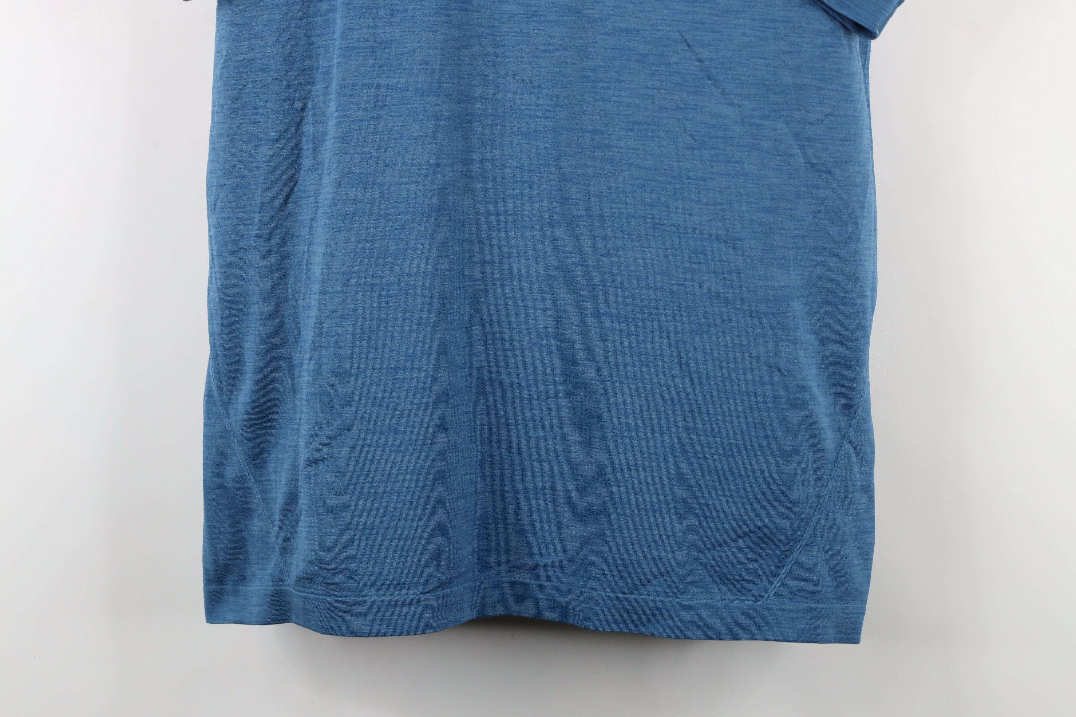 Lululemon Lululemon Metal Vent Tech Collared Golf Polo Shirt Blue Size US L / EU 52-54 / 3 - 3 Thumbnail