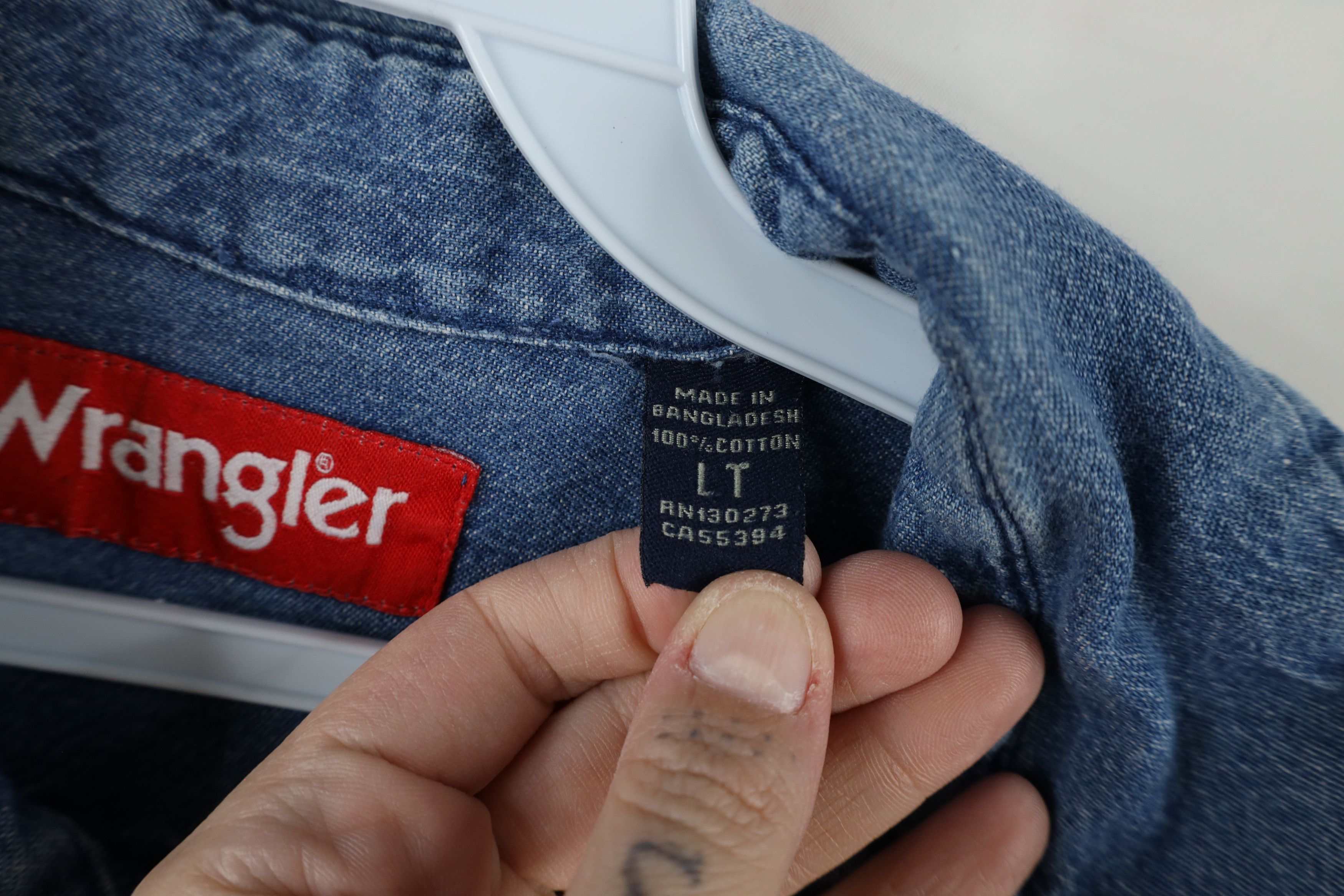 Vintage × Wrangler Vintage Wrangler Denim Jean Button Shirt Blue Cotton Size US L / EU 52-54 / 3 - 10 Thumbnail