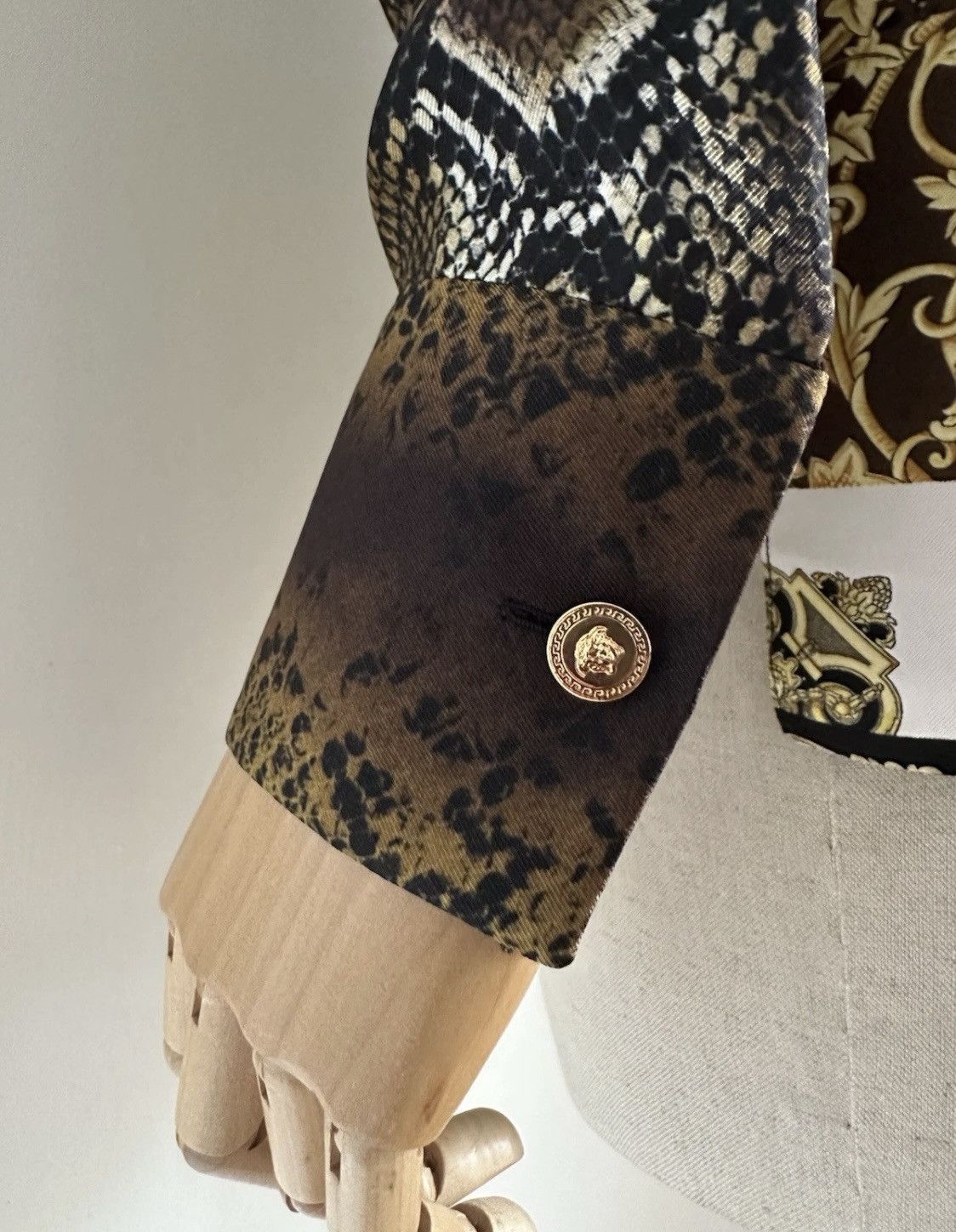 Versace Versace Iconic Baroque Ascot Blouse Silk Size IT38! Size XS / US 0-2 / IT 36-38 - 11 Thumbnail