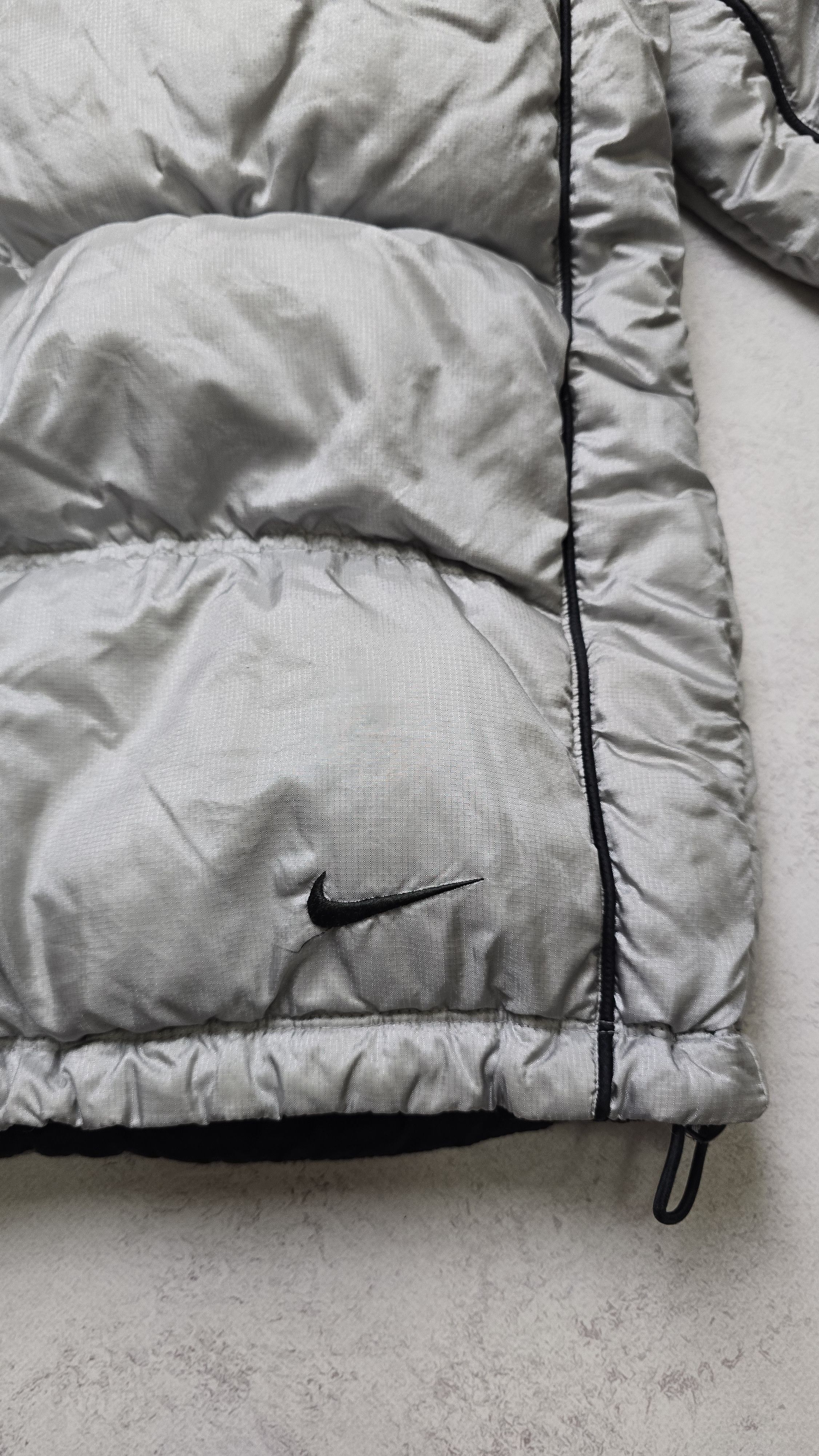 Nike Nike Vintage Y2K Silver Down Puffer Jacket Heavy Winter Coat Size US M / EU 48-50 / 2 - 5 Thumbnail