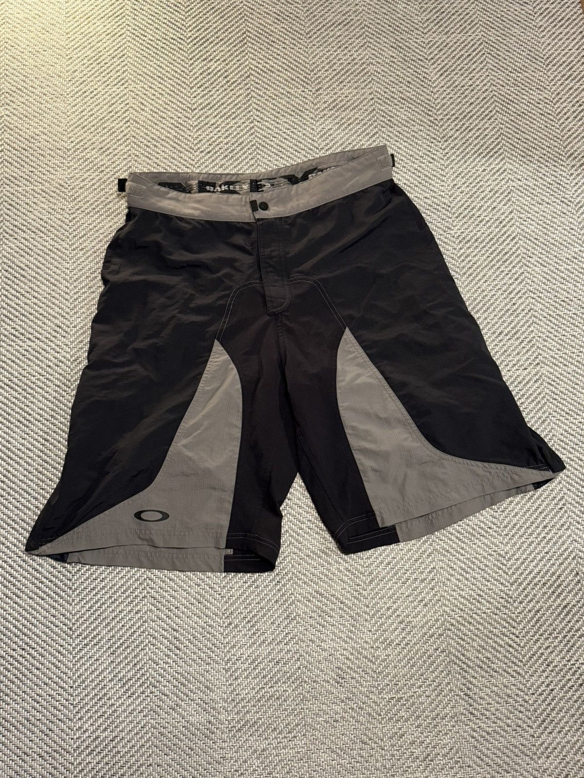 Oakley Oakley 00s SOFTWARE TACTICAL SHORTS PANTS Size US 32 / EU 48 - 1 Thumbnail