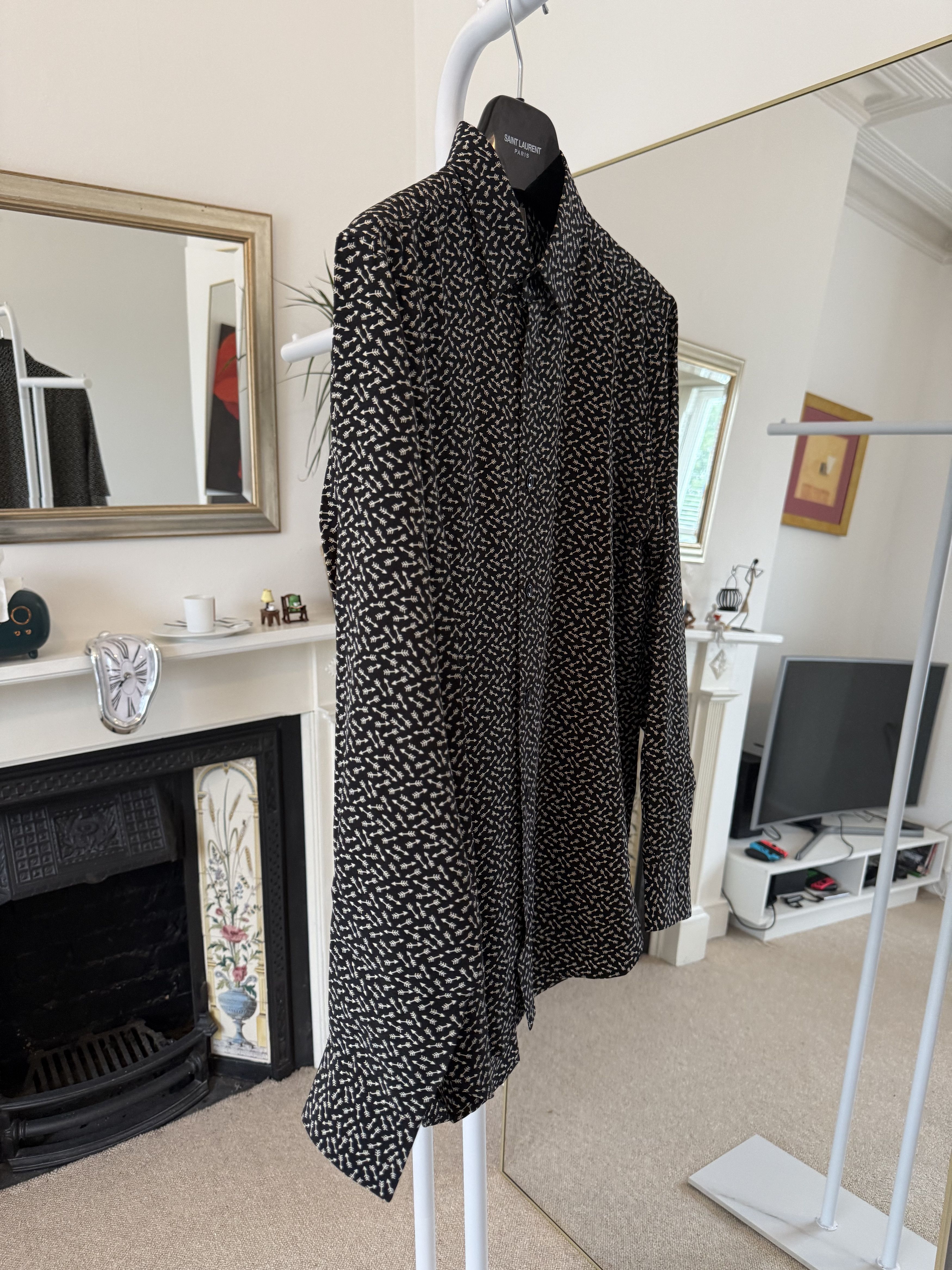 Hedi Slimane × Saint Laurent Paris FW15 Saint Laurent Silk Arrow Shirt Size US M / EU 48-50 / 2 - 7 Thumbnail