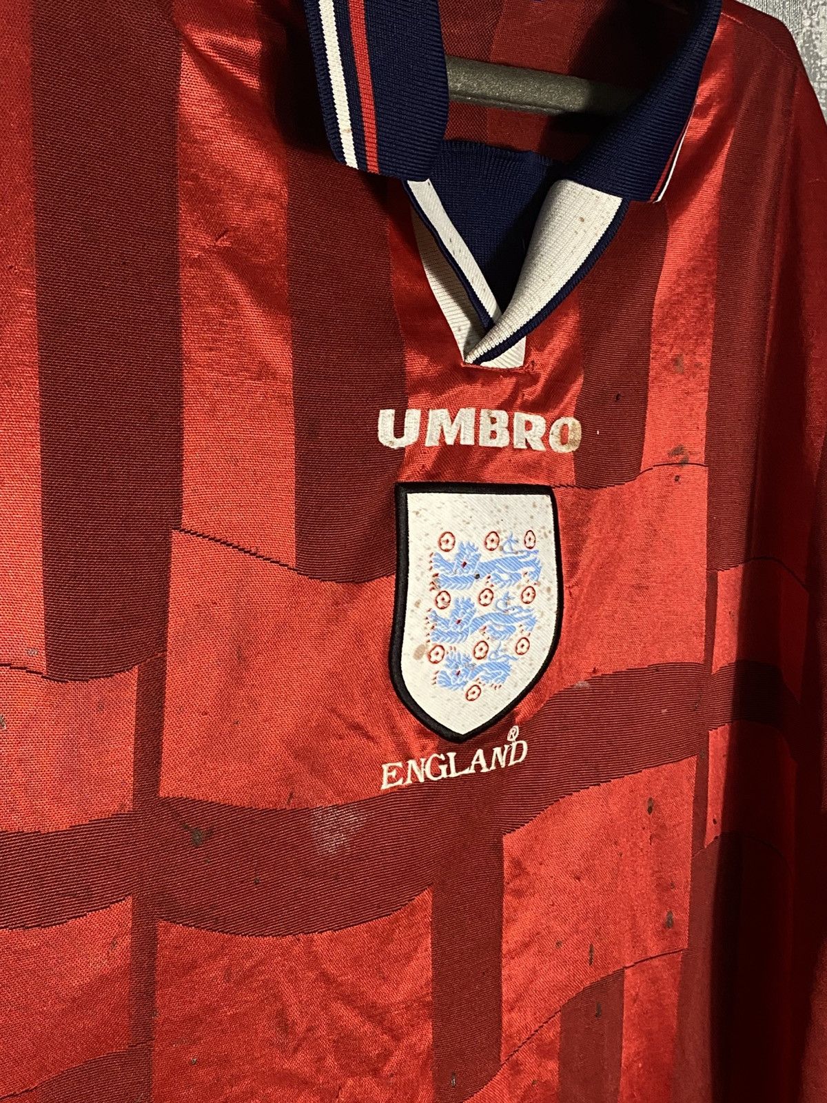 Umbro × Vintage Vintage England Umbro Soccer Football Jersey Away 1996/97 Size US XL / EU 56 / 4 - 8 Thumbnail