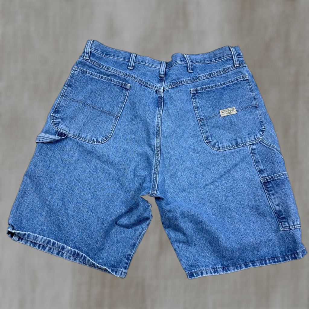Wrangler VINTAGE Wrangler Shorts Men 38 Bermuda Denim 5-Pocket Relaxed Mid Rise Blue 90s Grunge Hip Hop Rockabilly Classic Workwear Casual Bagg y Jorts Size US 38 / EU 54 - 1 Thumbnail