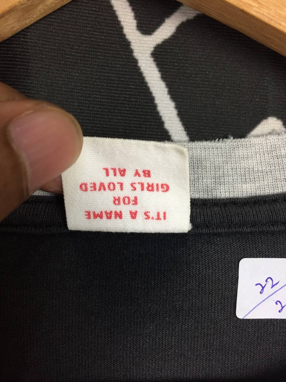 Japanese Brand Vtg Drug Store's Japanese Brand Spell Out Tee Size US L / EU 52-54 / 3 - 12 Thumbnail