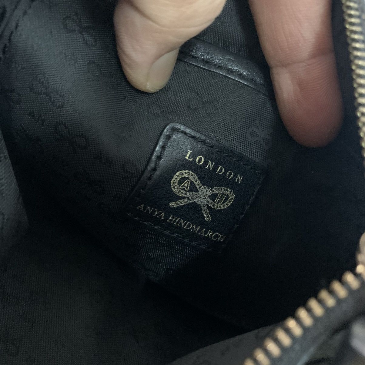 Anya Hindmarch Anya Hindmarch Black Leather Slinngbag Size ONE SIZE - 11 Thumbnail