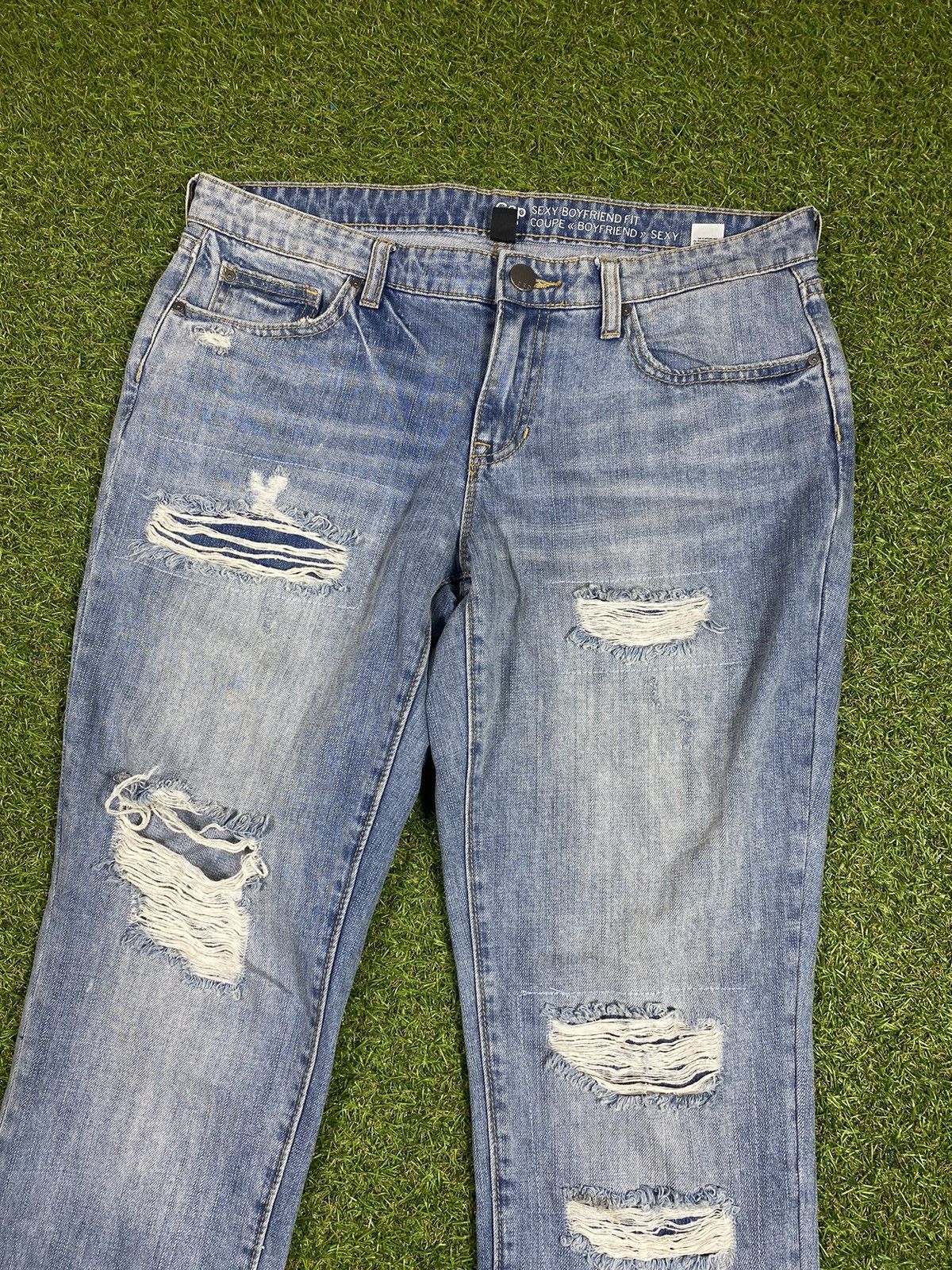 Gap Vintage Y2K Gap jeans sexy boyfriend fit streetwear style Size 30" / US 8 / IT 44 - 2 Thumbnail