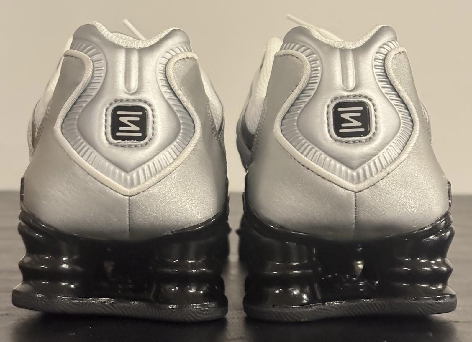Nike Nike Shox TL WMNS Sz 10/Mens Sz 8.5 Metallic Silver Size US 10 / IT 40 - 6 Thumbnail